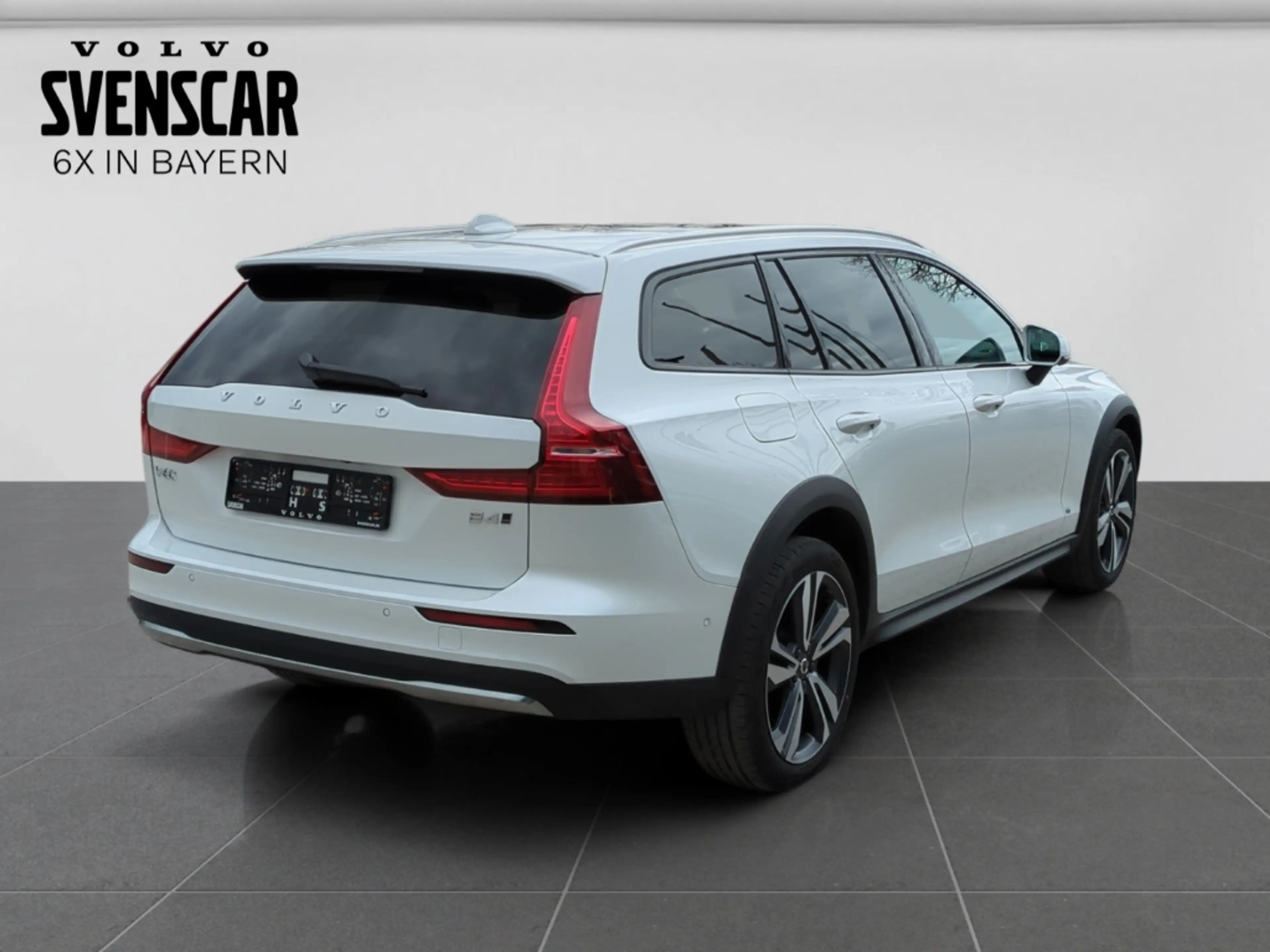 Volvo V60 Cross Country Cross Country Plus AWD StandHZG El. Panodach Digit — photo 5