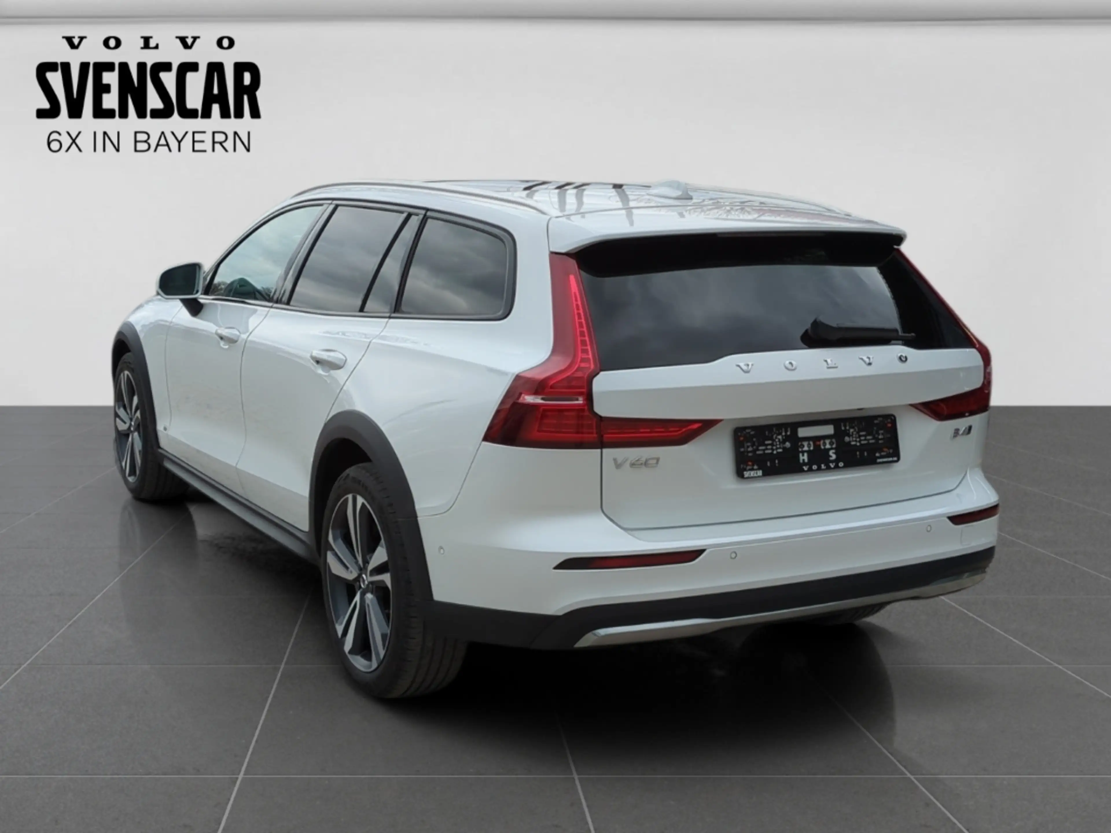Volvo V60 Cross Country Cross Country Plus AWD StandHZG El. Panodach Digit — photo 3