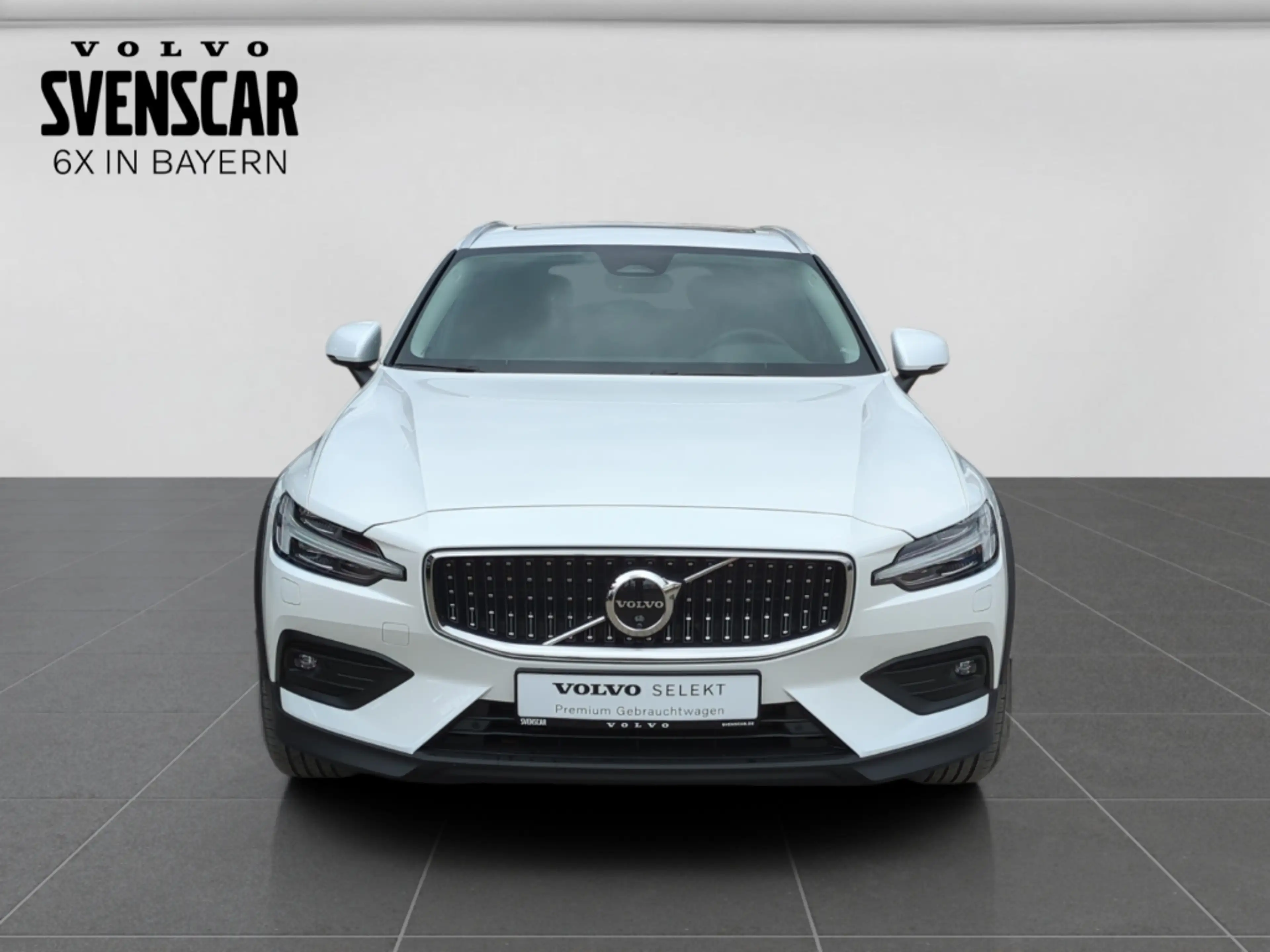 Volvo V60 Cross Country Cross Country Plus AWD StandHZG El. Panodach Digit — photo 8