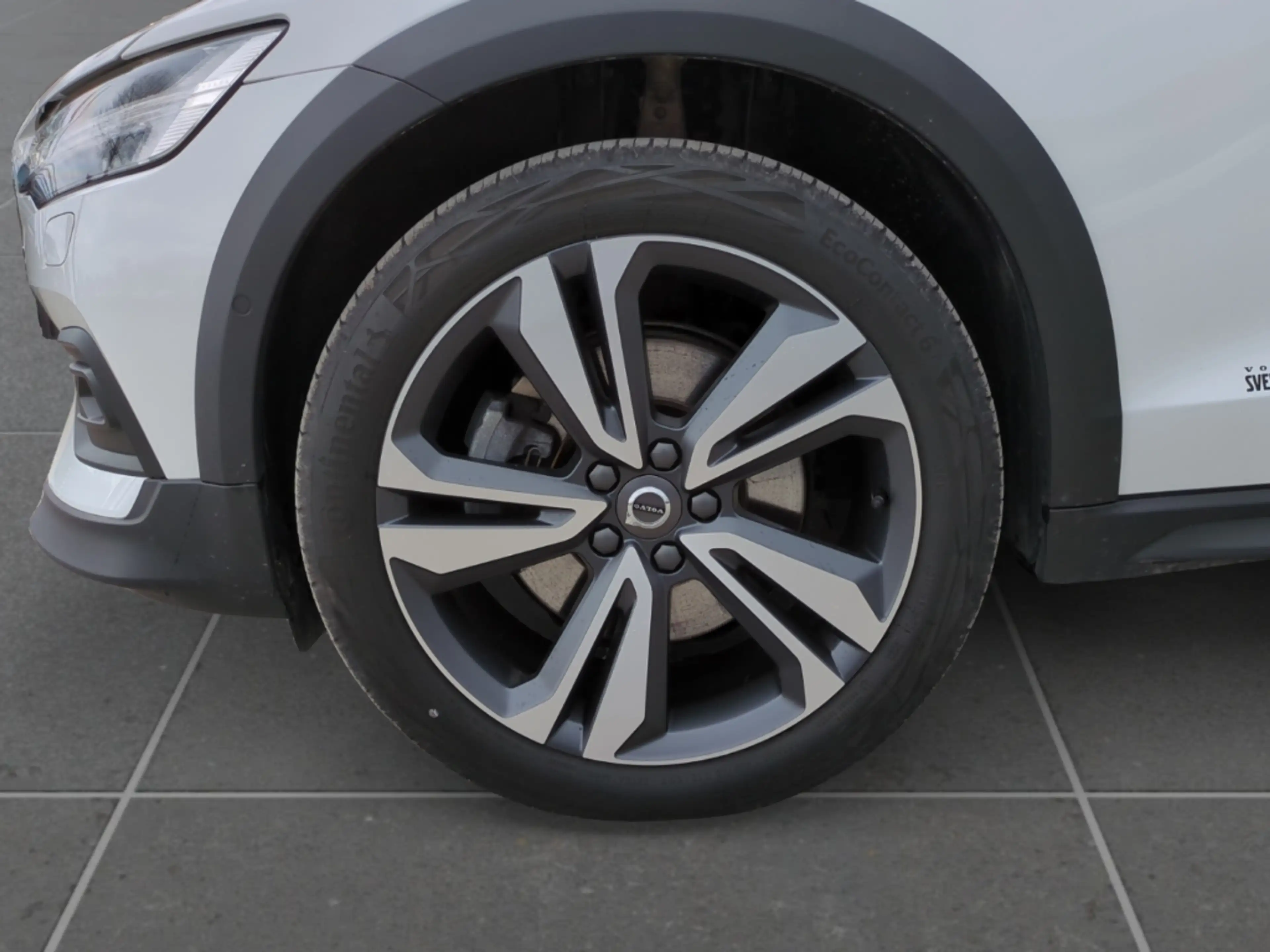 Volvo V60 Cross Country Cross Country Plus AWD StandHZG El. Panodach Digit — photo 9
