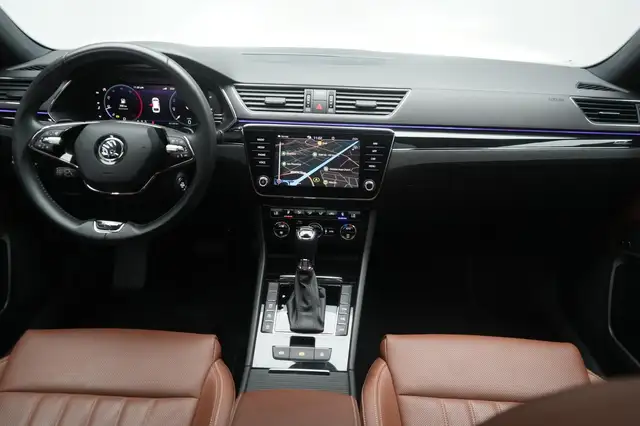 Skoda Superb view 14