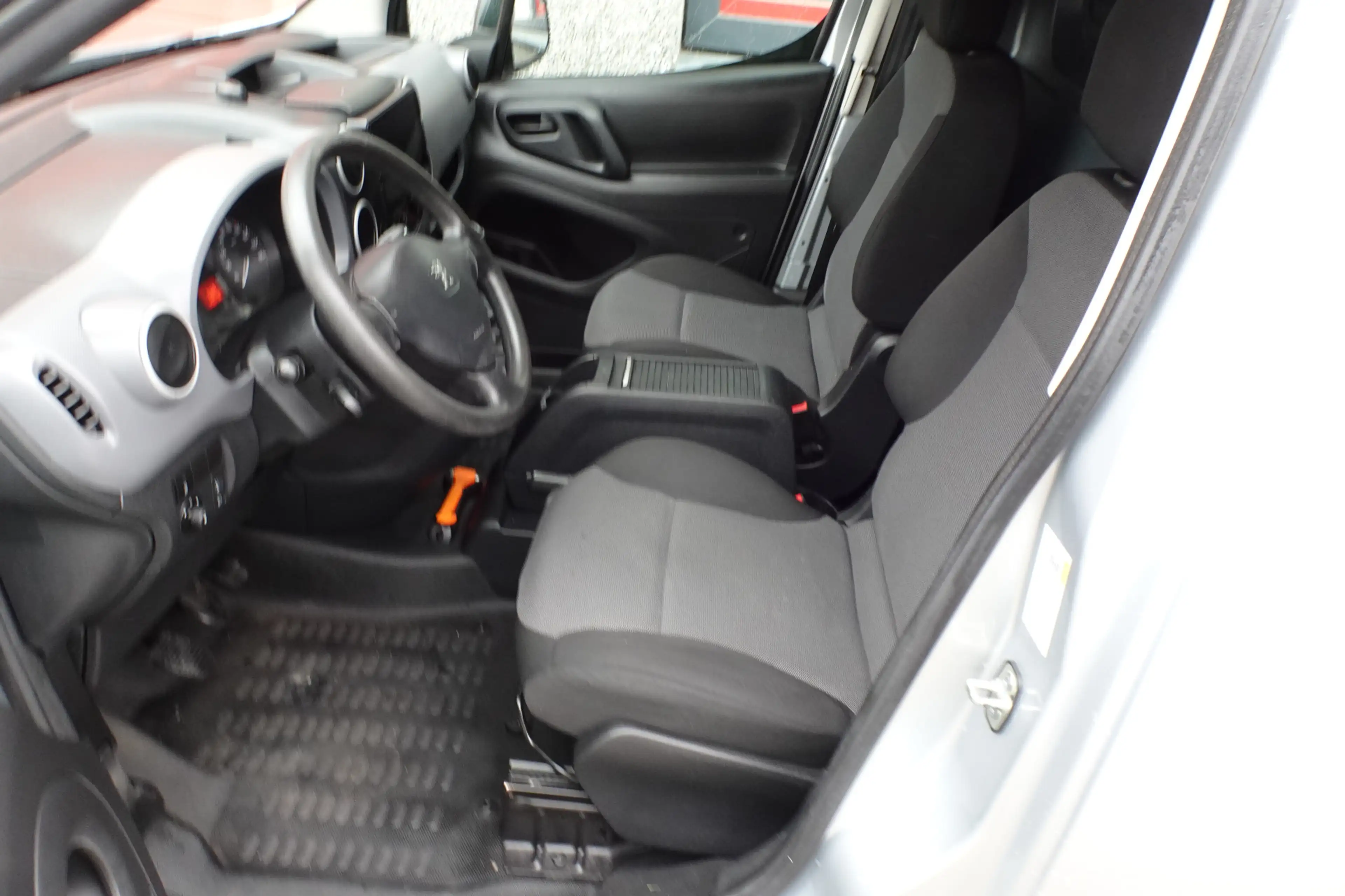 Peugeot Partner 120 1.6 BlueHDi 75 L1 XR airco cruis camera — photo 9
