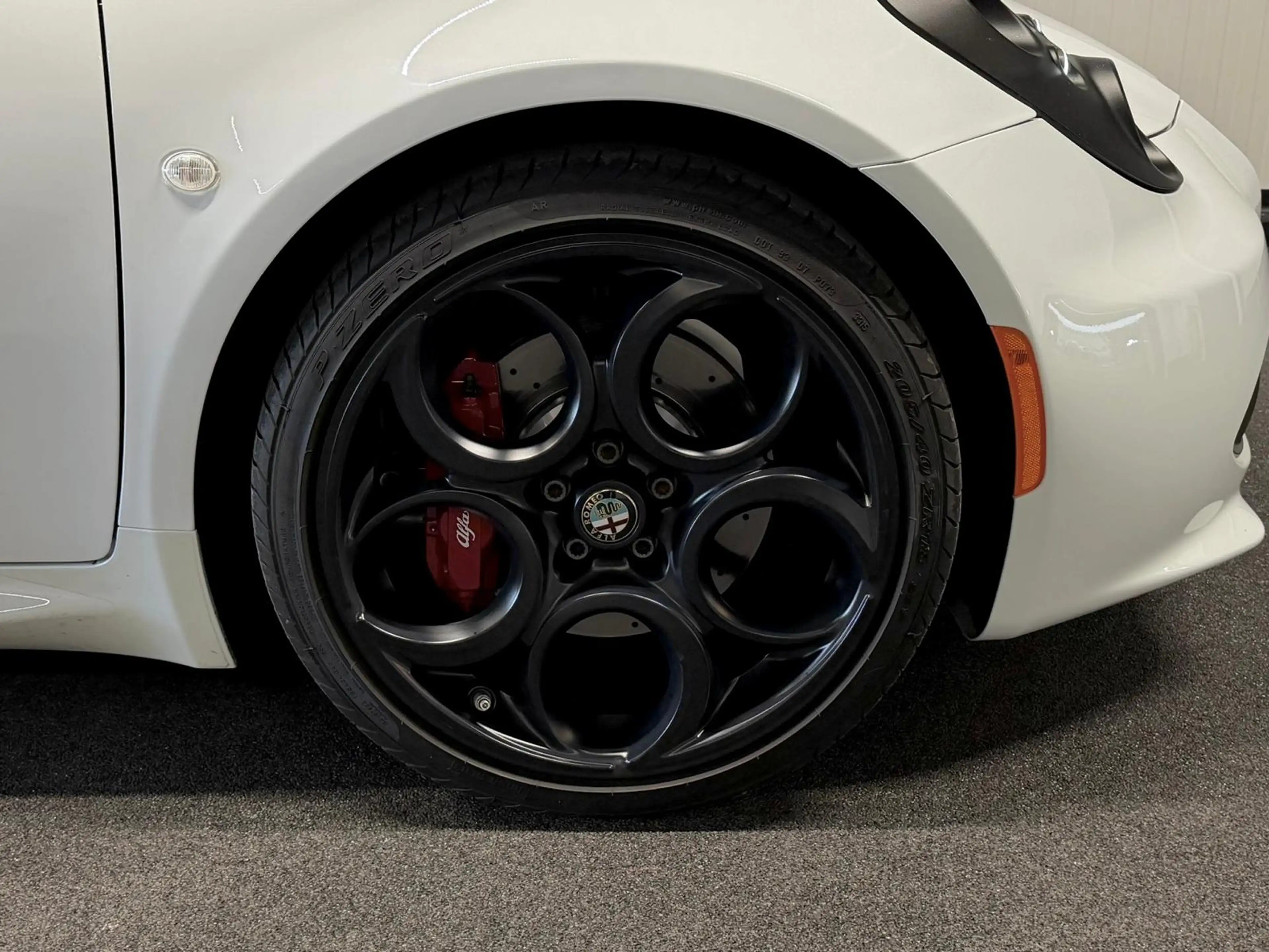 Alfa Romeo 4C 1750TBI TCT Dealer Onderhouden — photo 8