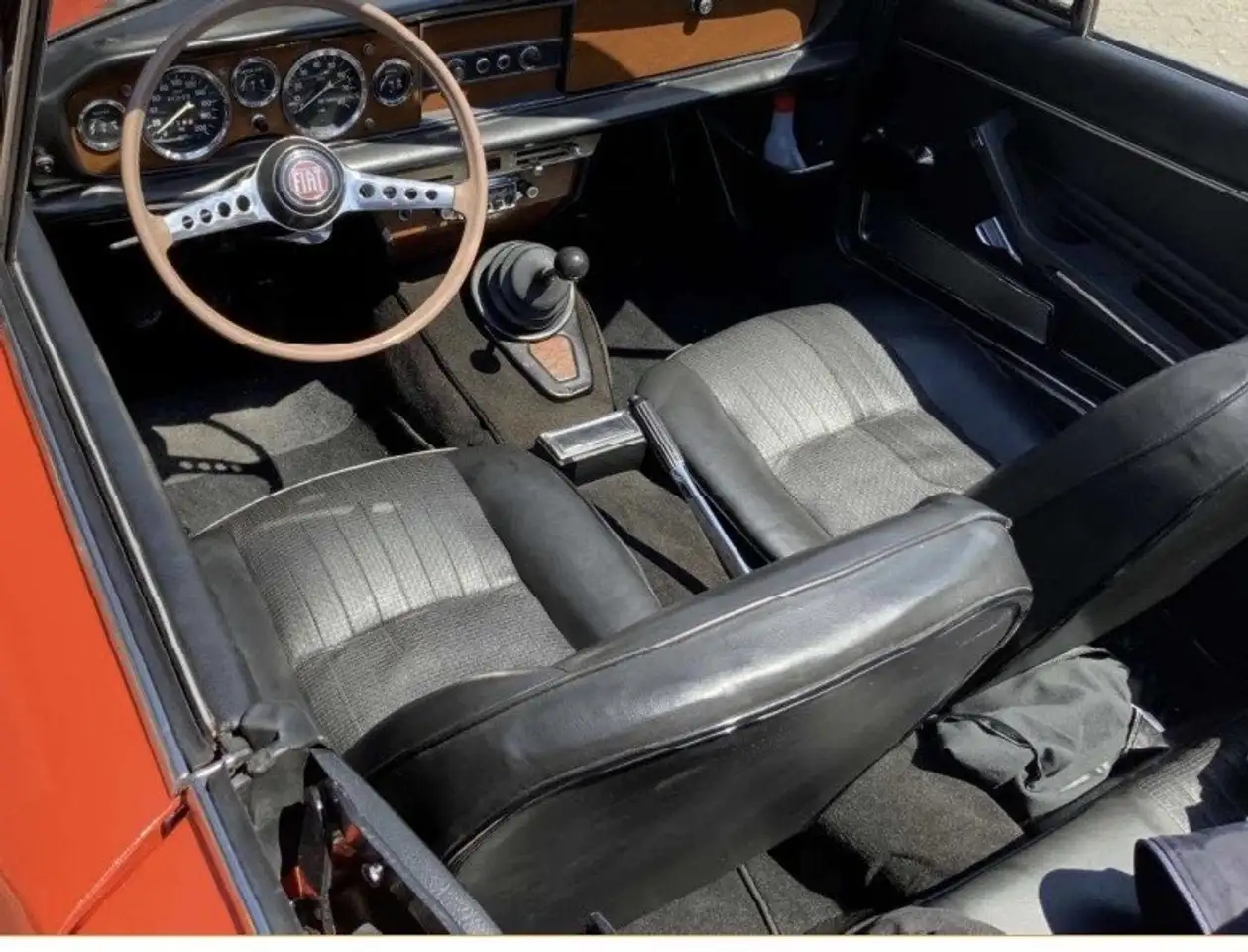 Fiat 124 Spider Project Car (Fire Damage), foto 3
