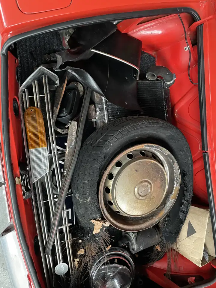 Fiat 124 Spider Project Car (Fire Damage), foto 6