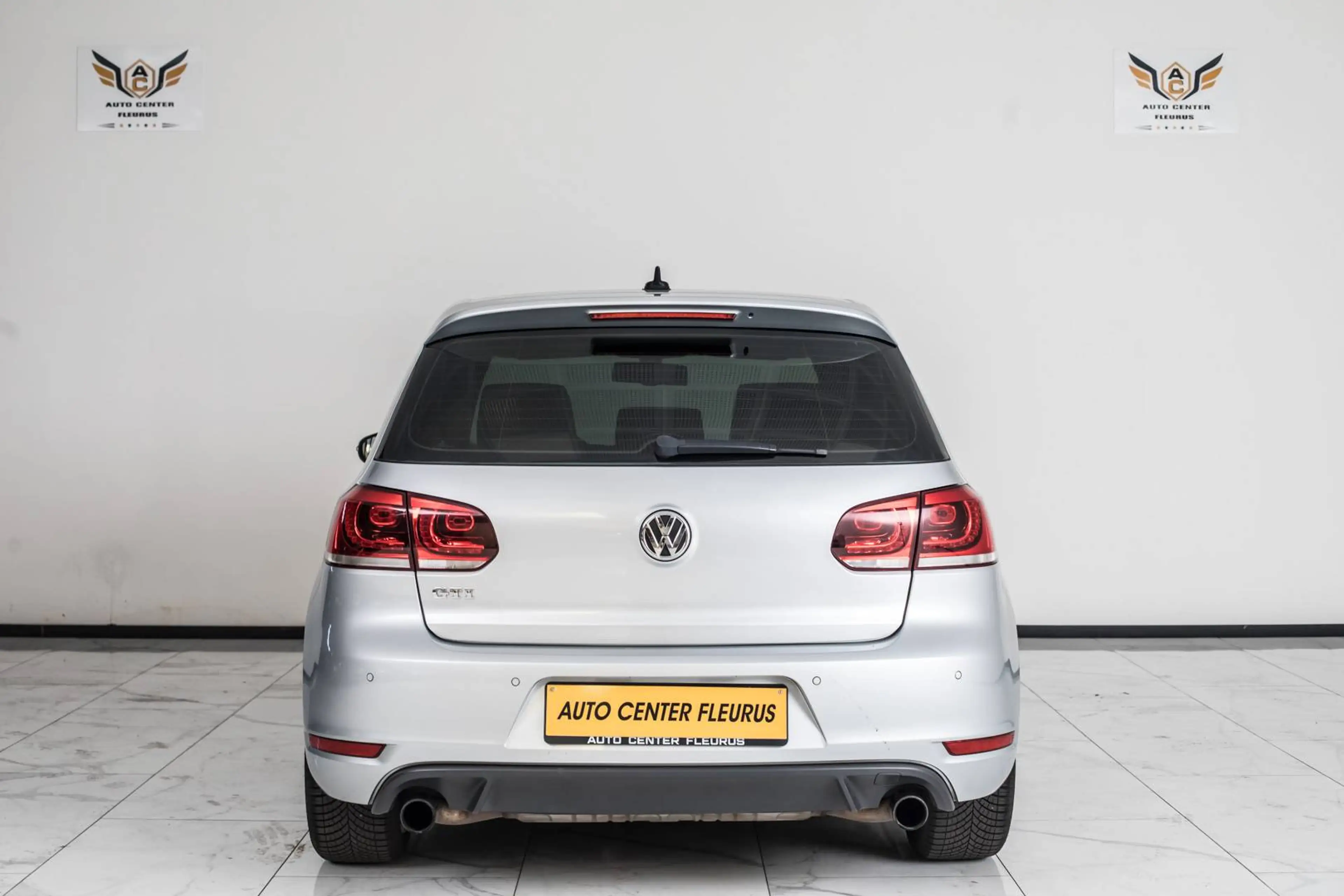 Volkswagen Golf GTI 2.0 TSI DSG — photo 6