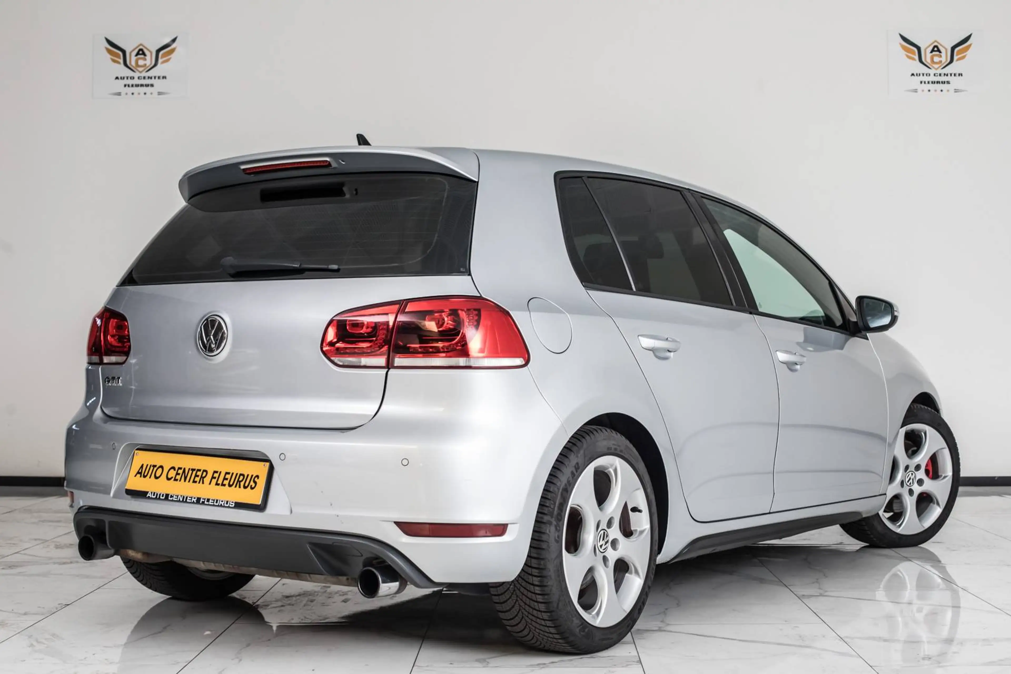 Volkswagen Golf GTI 2.0 TSI DSG — photo 5