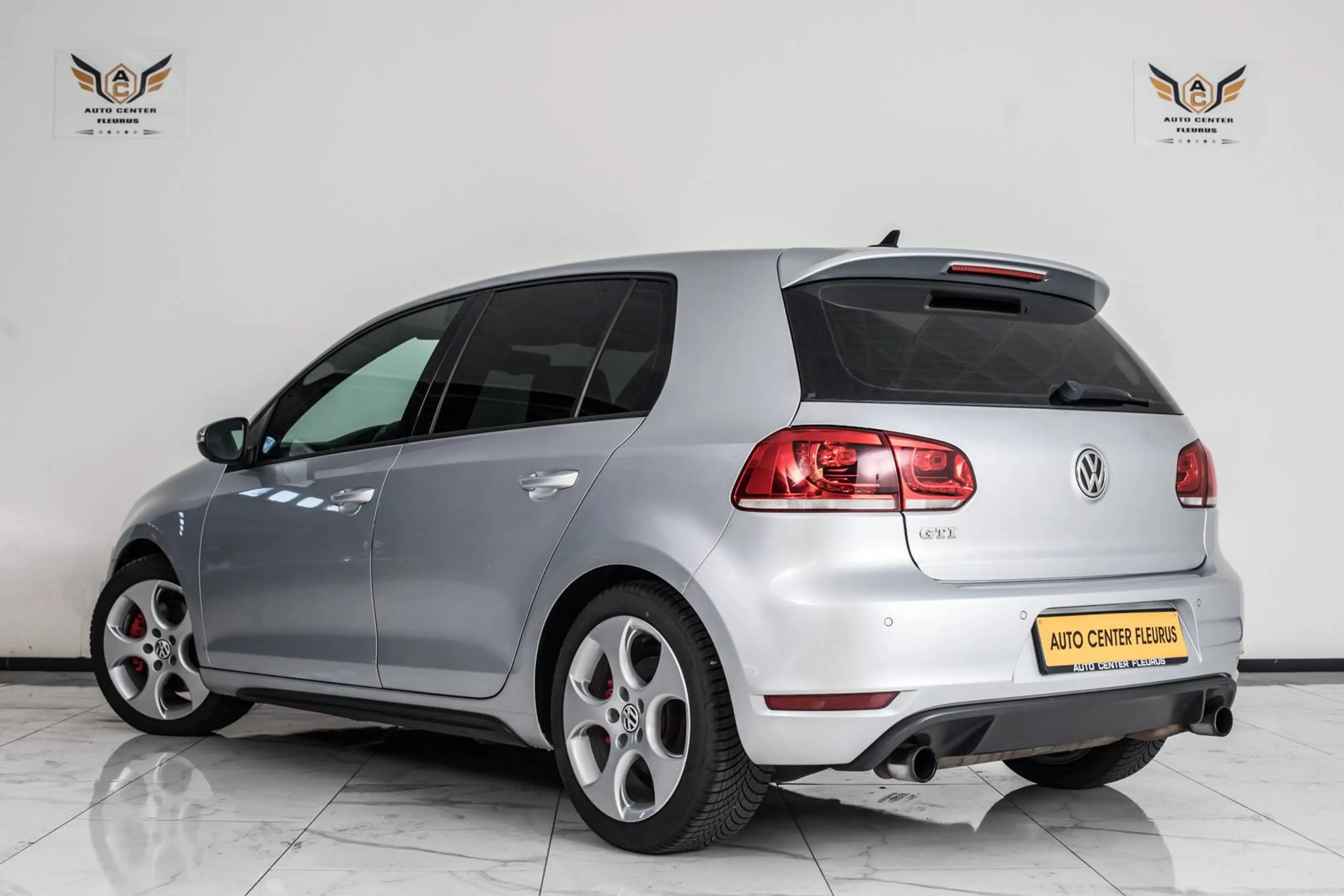 Volkswagen Golf GTI 2.0 TSI DSG — photo 7