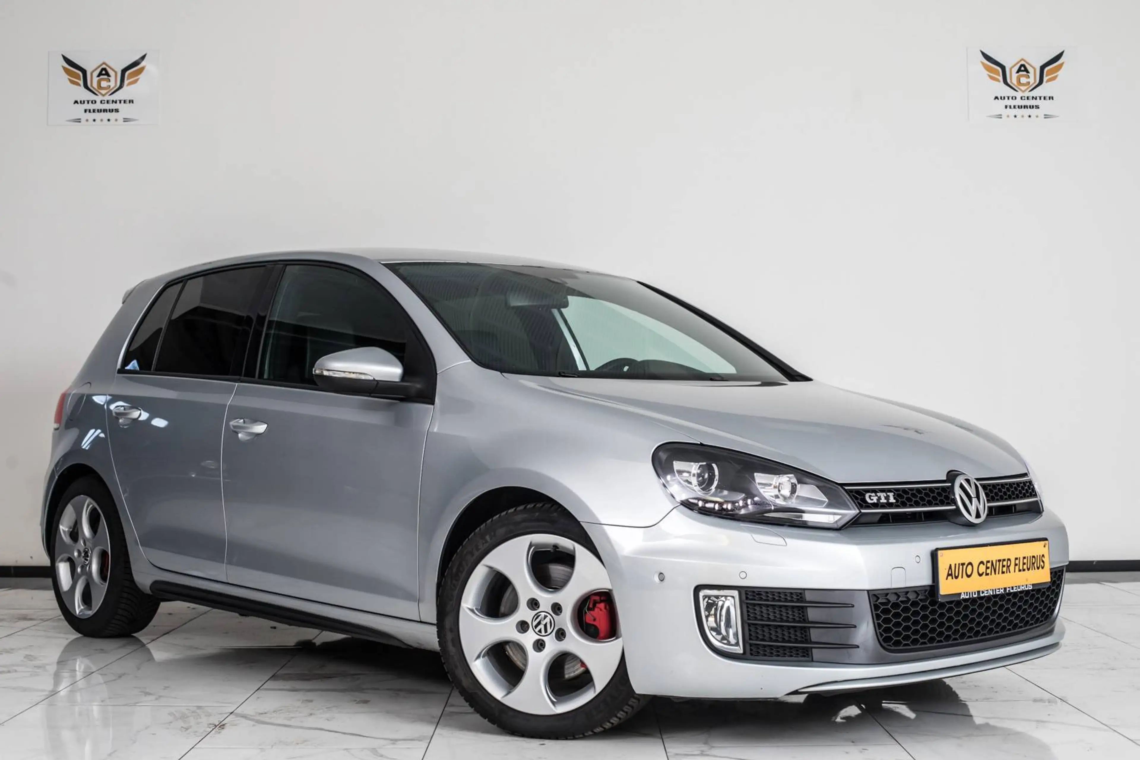 Volkswagen Golf GTI 2.0 TSI DSG — photo 4