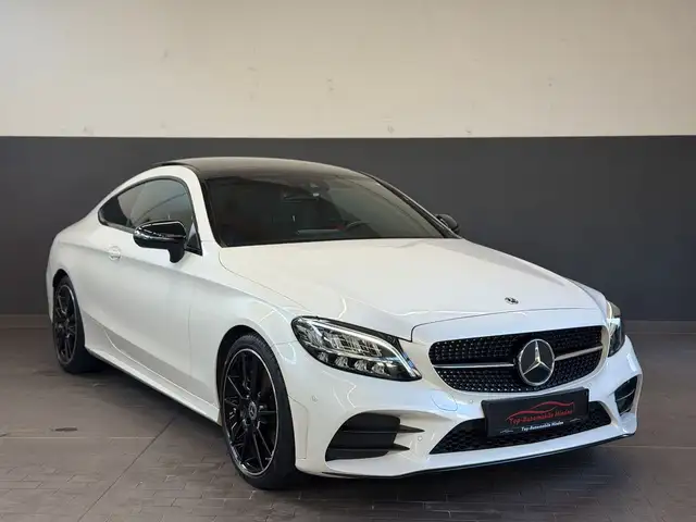 Mercedes-Benz C 300 d Coupé/AMG LINE PLUS/PANO/AMBIENTE/NIGHT/