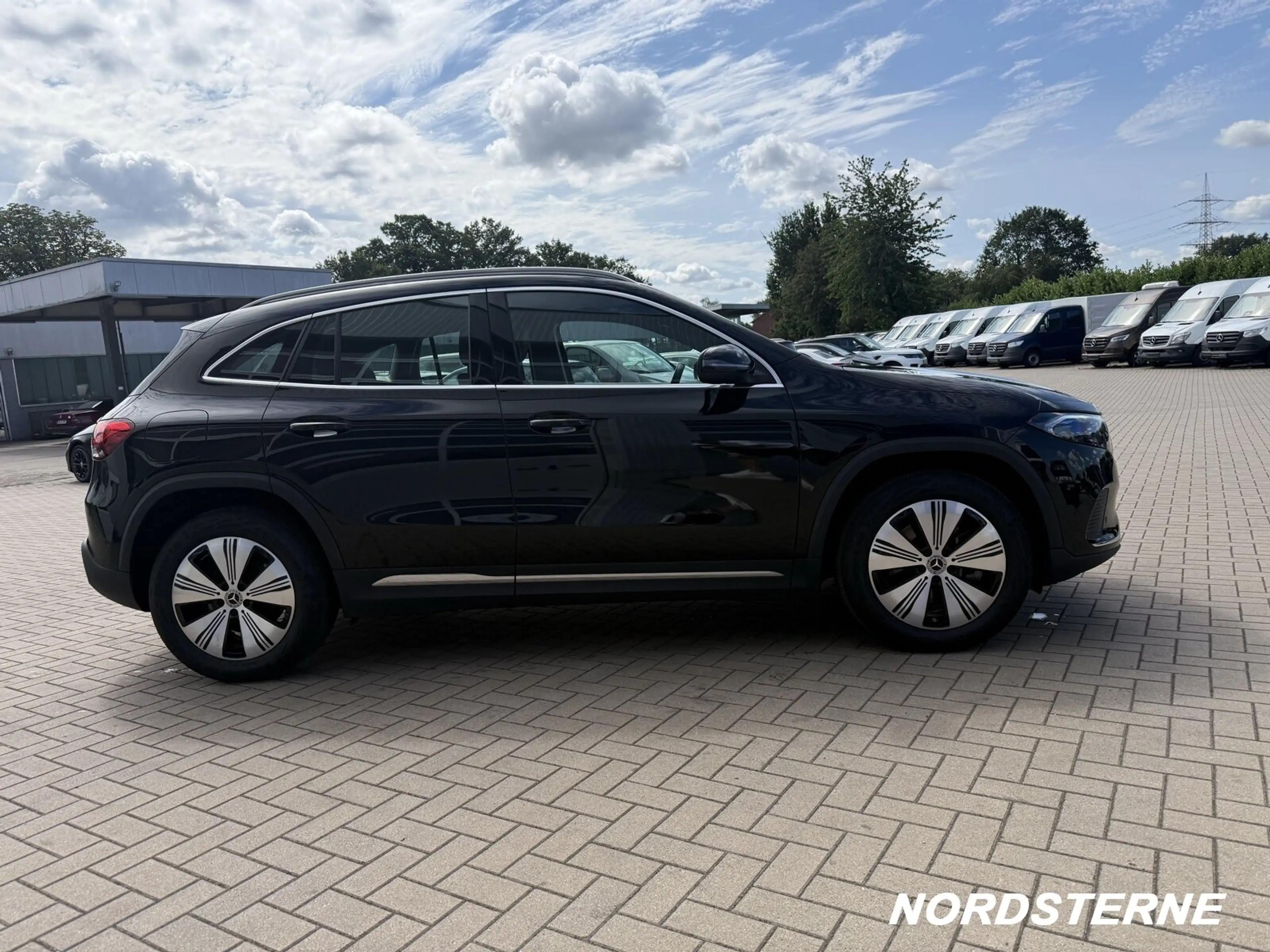 Mercedes-Benz EQA 250 EQA 250+PROGRESSIVE+KAMERA+LED+NAVI+TOTWINKEL — photo 5