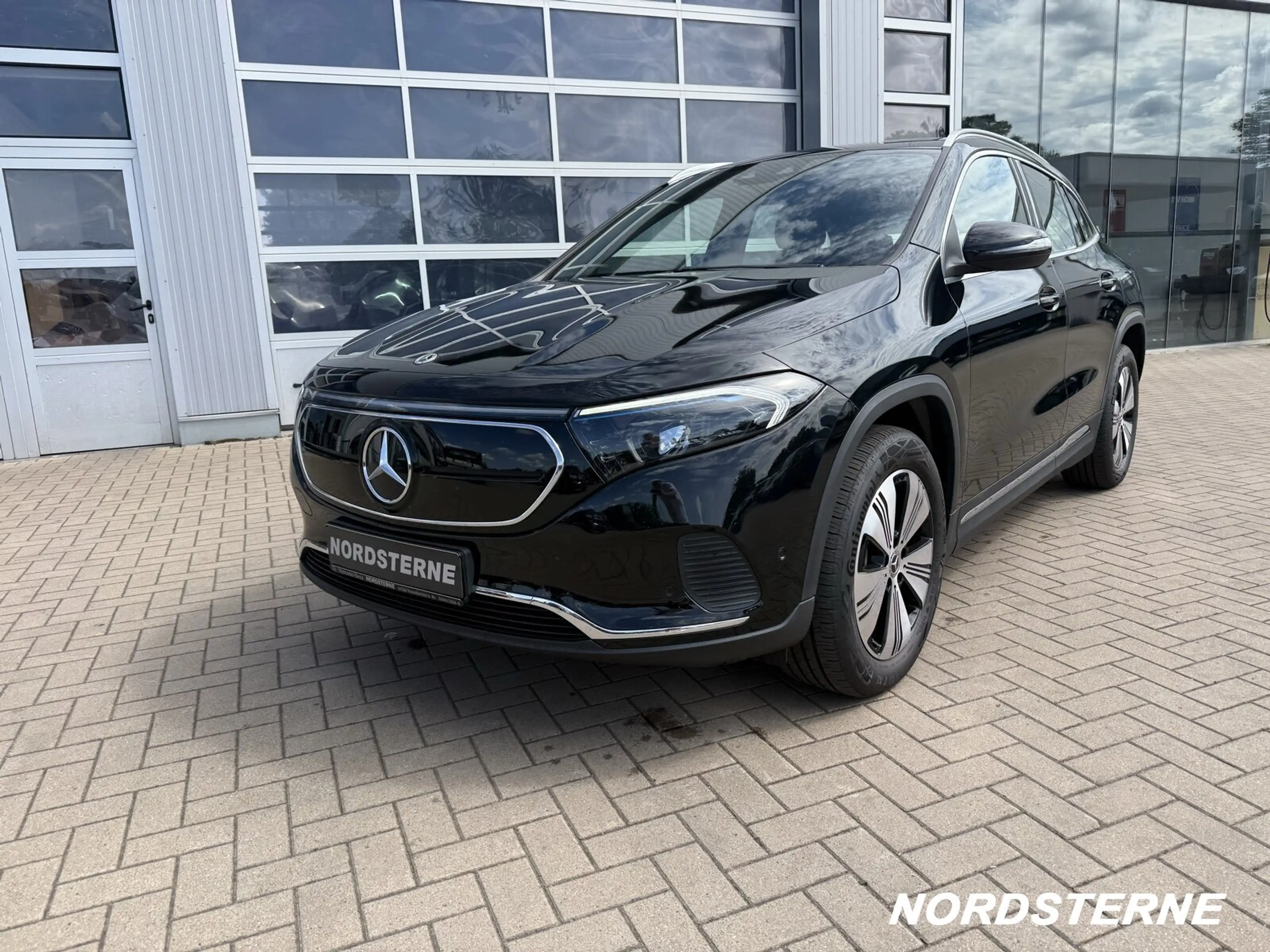 Mercedes-Benz EQA 250 EQA 250+PROGRESSIVE+KAMERA+LED+NAVI+TOTWINKEL — photo 2