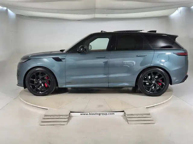 Land Rover Range Rover Sport view 6
