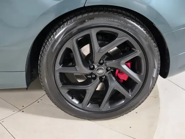 Land Rover Range Rover Sport view 9