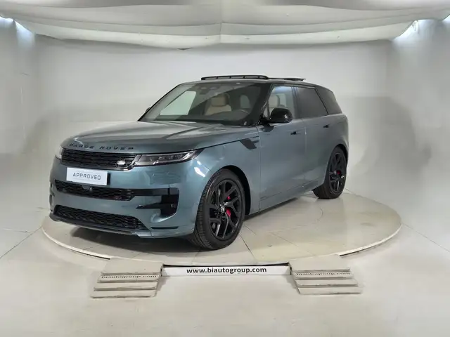 Land Rover Range Rover Sport main image