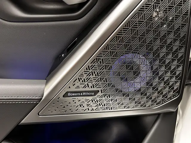 BMW M5 view 23