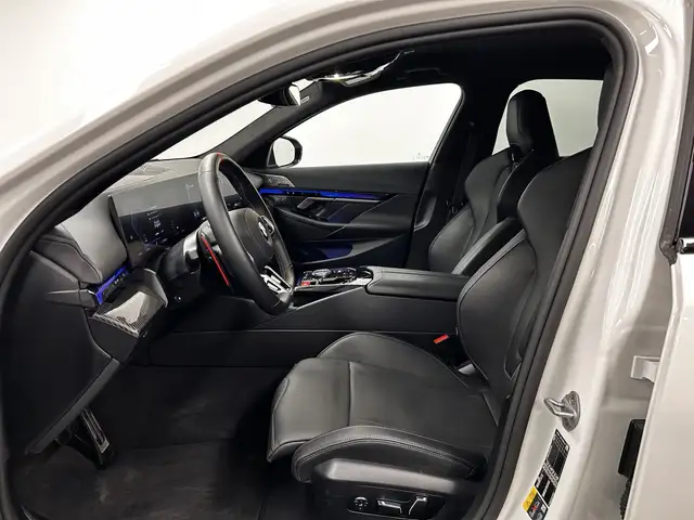 BMW M5 view 5