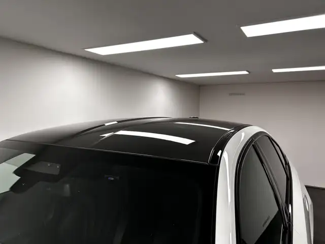 BMW M5 view 9