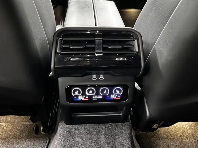 BMW M5 view 27