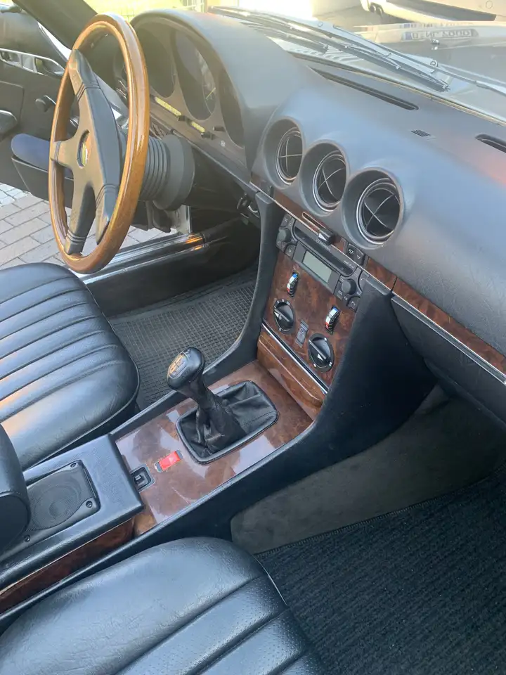 Mercedes-Benz SL 300