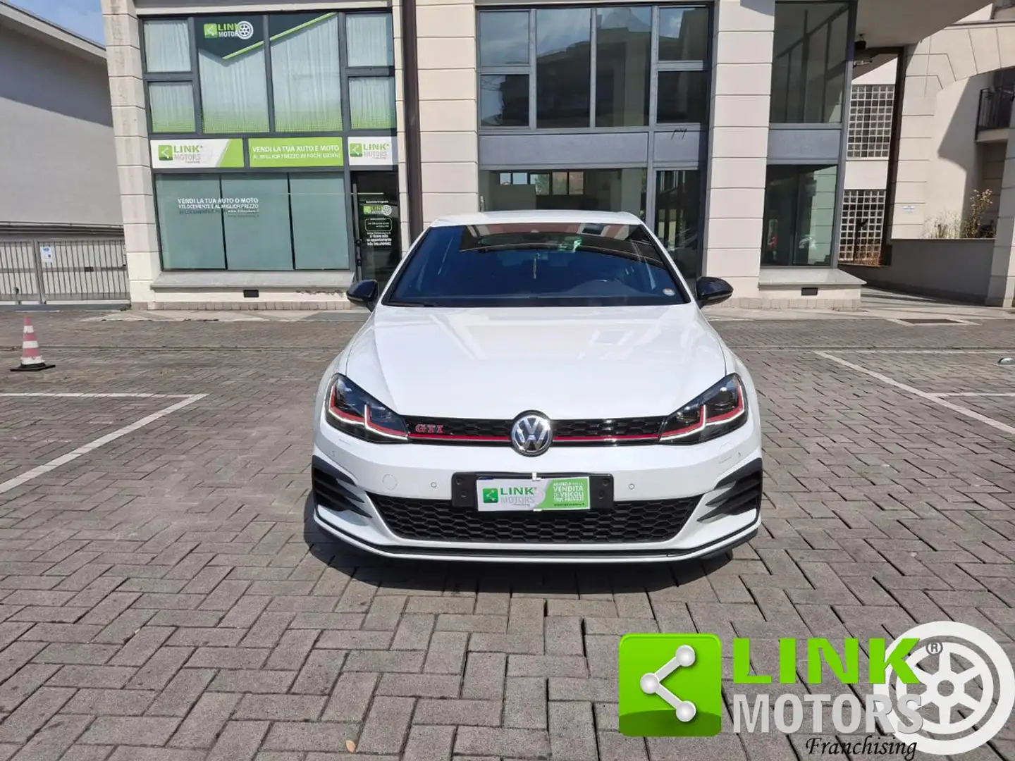 Volkswagen Golf GTI Performance 2.0 245 CV TSI DSG  BMT GARANZIA Wit - 2