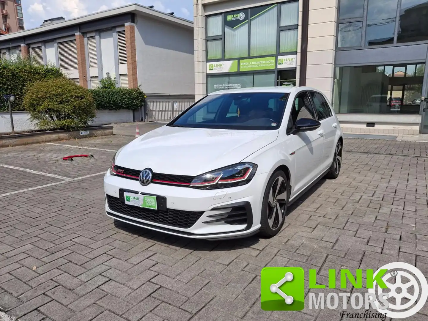 Volkswagen Golf GTI Performance 2.0 245 CV TSI DSG  BMT GARANZIA Wit - 1