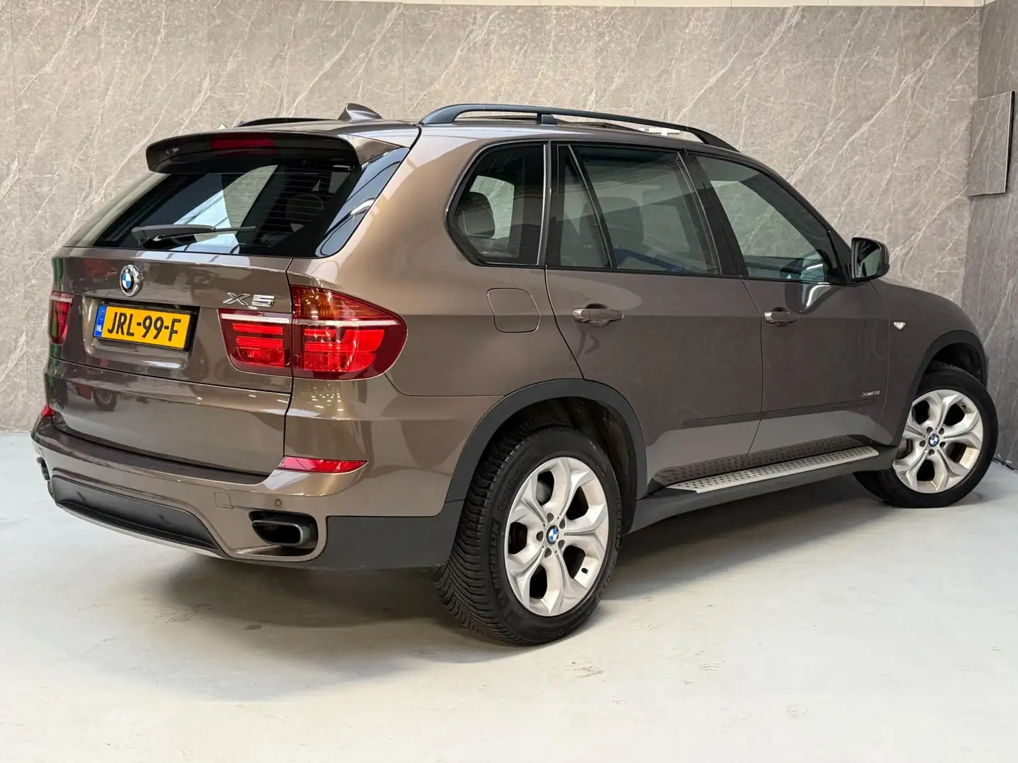 BMW X5 5.0i xDrive High Executive / Dealer Onderhouden Brun - 2