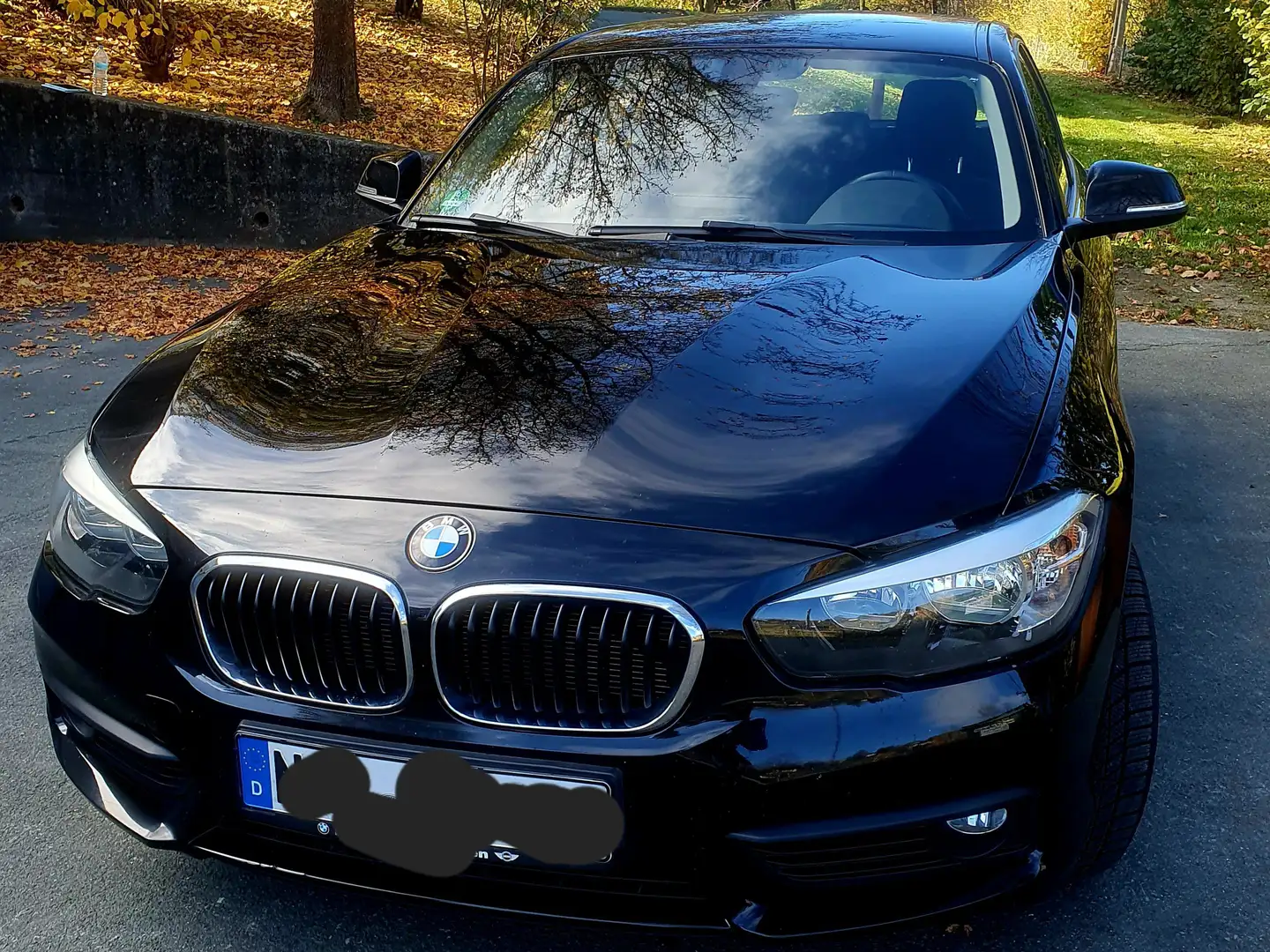 BMW 116 116i Advantage Schwarz - 1