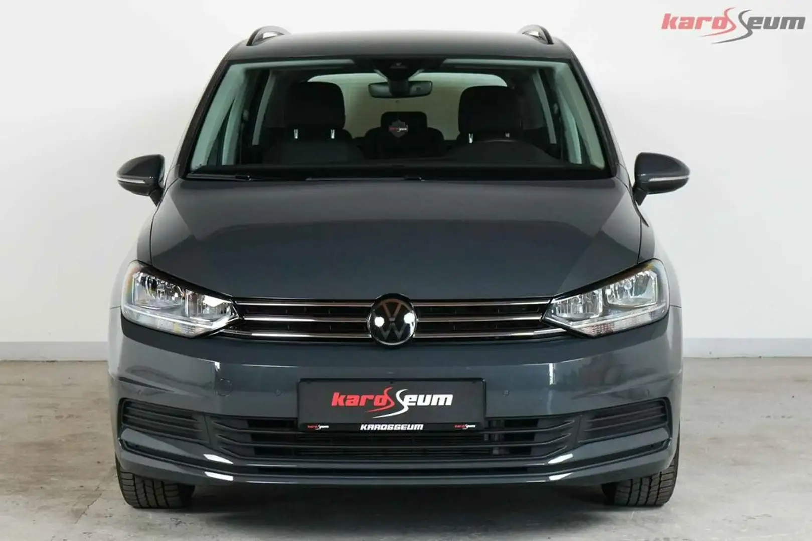 Volkswagen Touran Comfortline Aut. | FAMILIENFAVORIT | 7Sitze Grau - 2