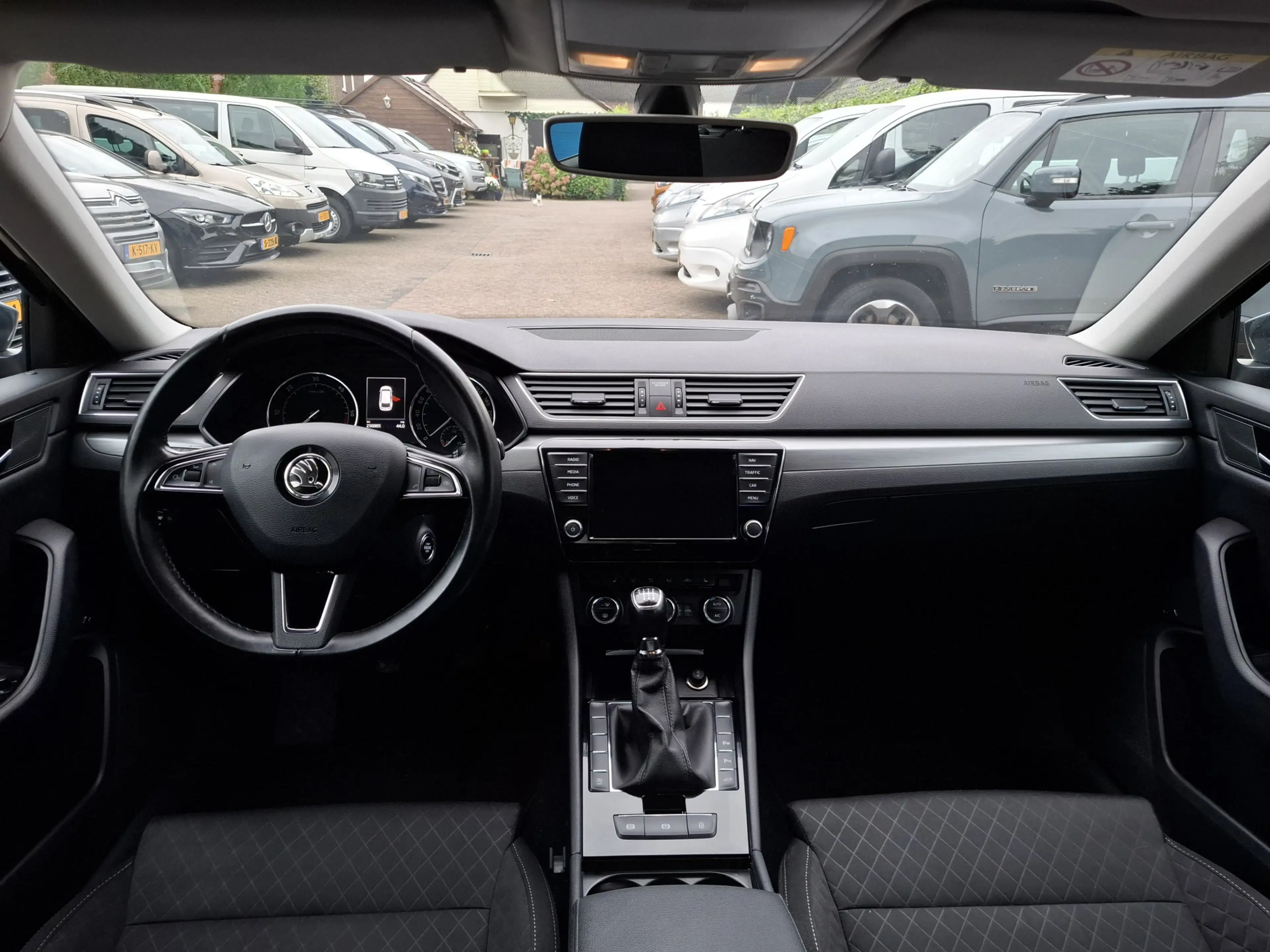 Skoda Superb Combi 2.0 TDI XENON/LED/TREKHAAK/CLIMAT/CRUISE 150 — photo 12