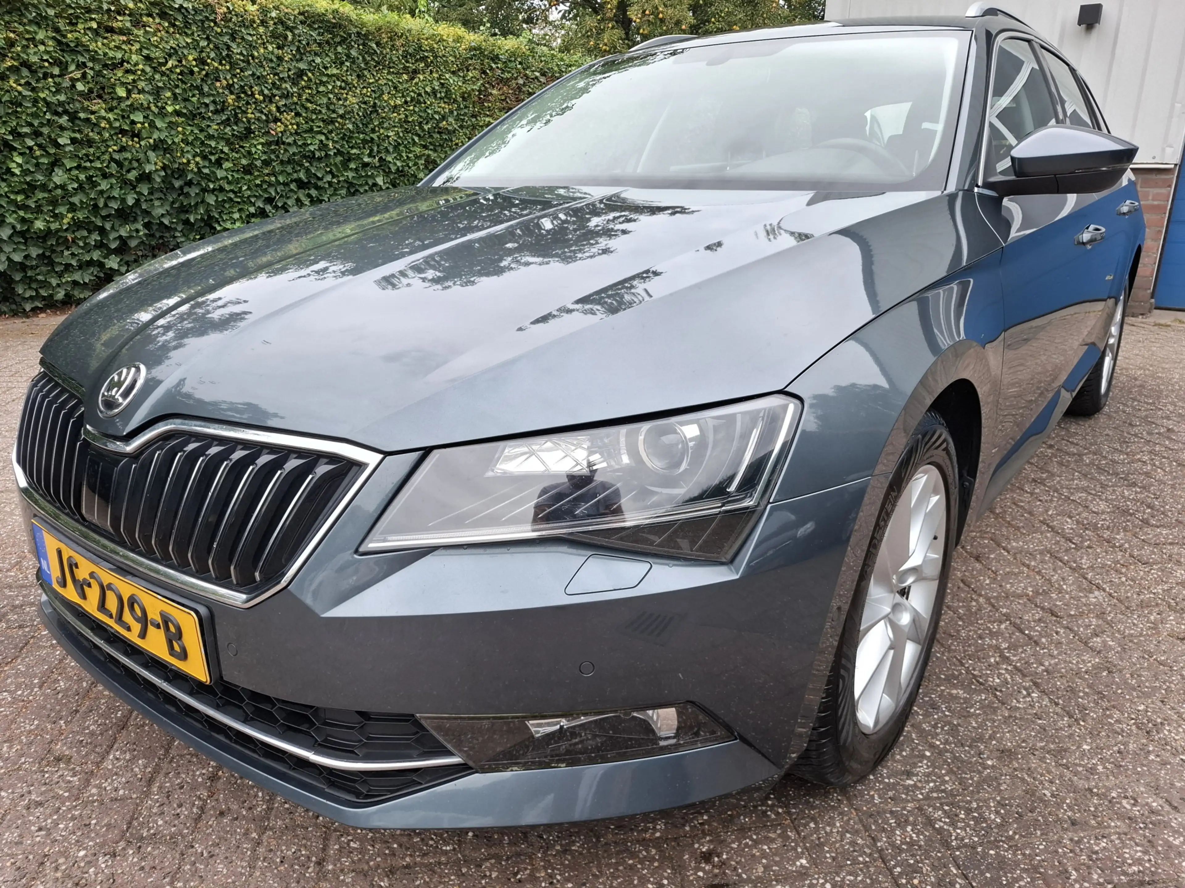 Skoda Superb Combi 2.0 TDI XENON/LED/TREKHAAK/CLIMAT/CRUISE 150 — photo 2