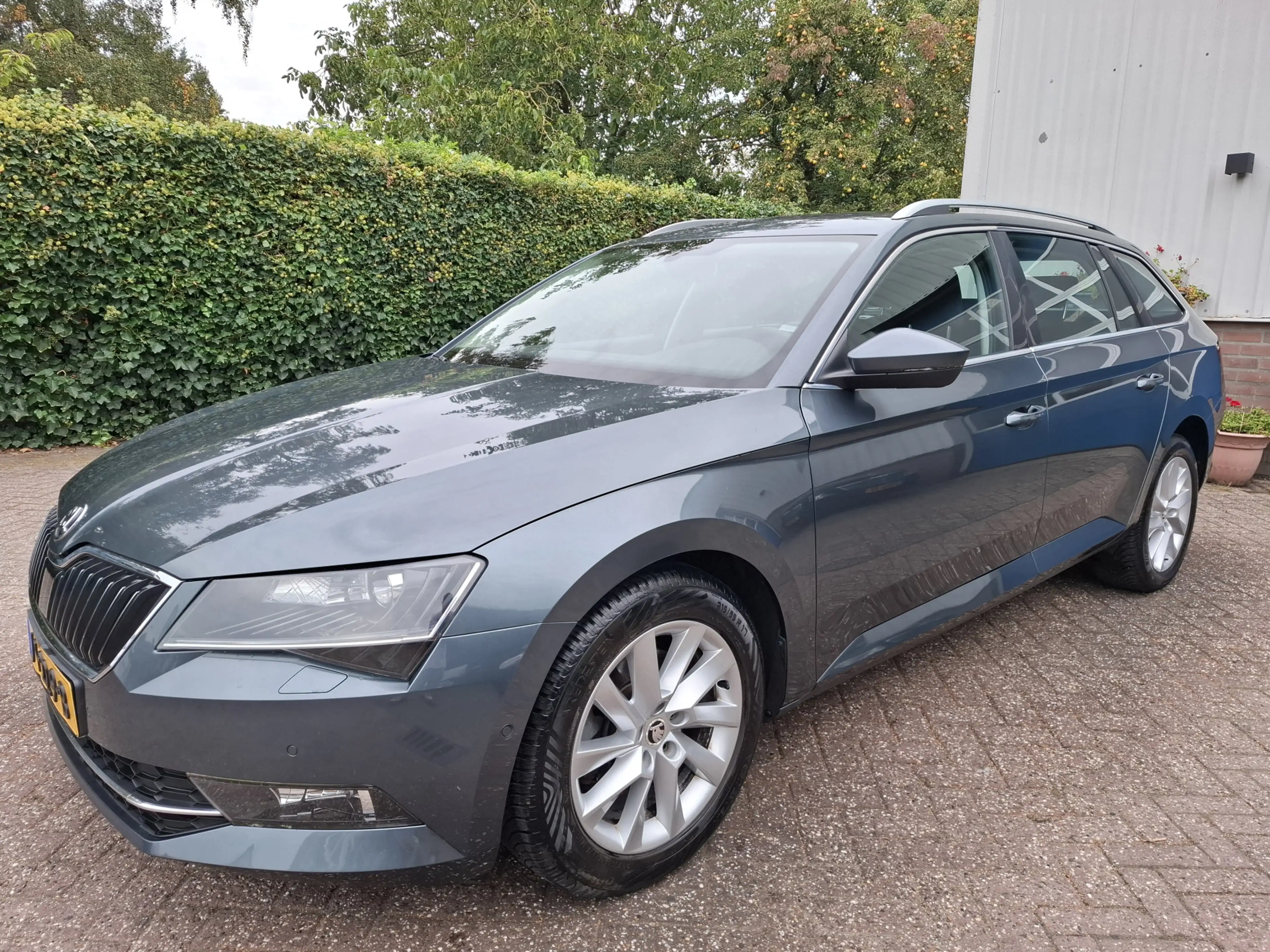 Skoda Superb Combi 2.0 TDI XENON/LED/TREKHAAK/CLIMAT/CRUISE 150 — photo 3