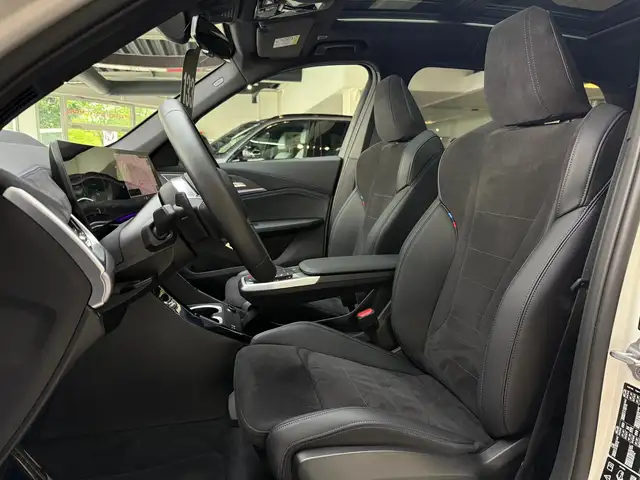 BMW X1 view 12
