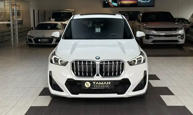 BMW X1 view 3