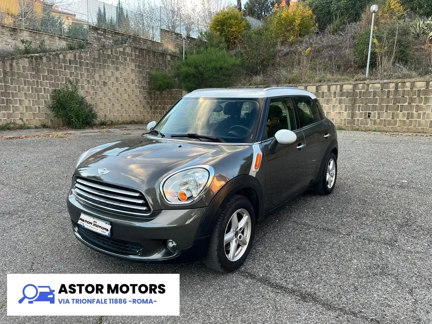 MINI Cooper Countryman 1.6 Navi Cruise Vivavoce PDC KM 120.000. Perfetta Grijs - 1