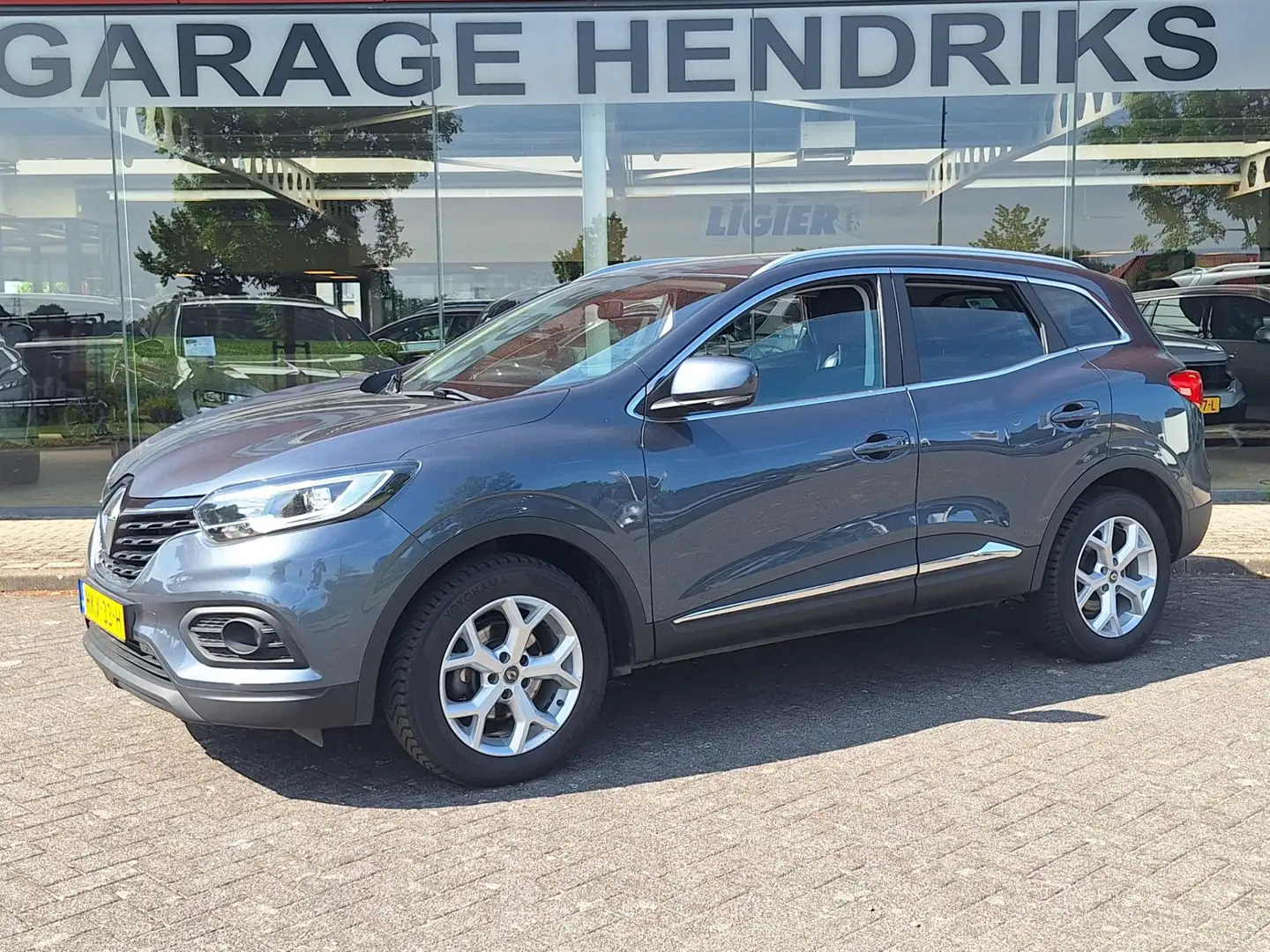 Renault Kadjar 1.3 TCe 140 Limited | Navi | PDC | Climate Contorl Grijs - 1