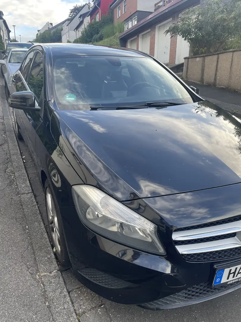 Mercedes-Benz A 180 (BlueEFFICIENCY) - 2