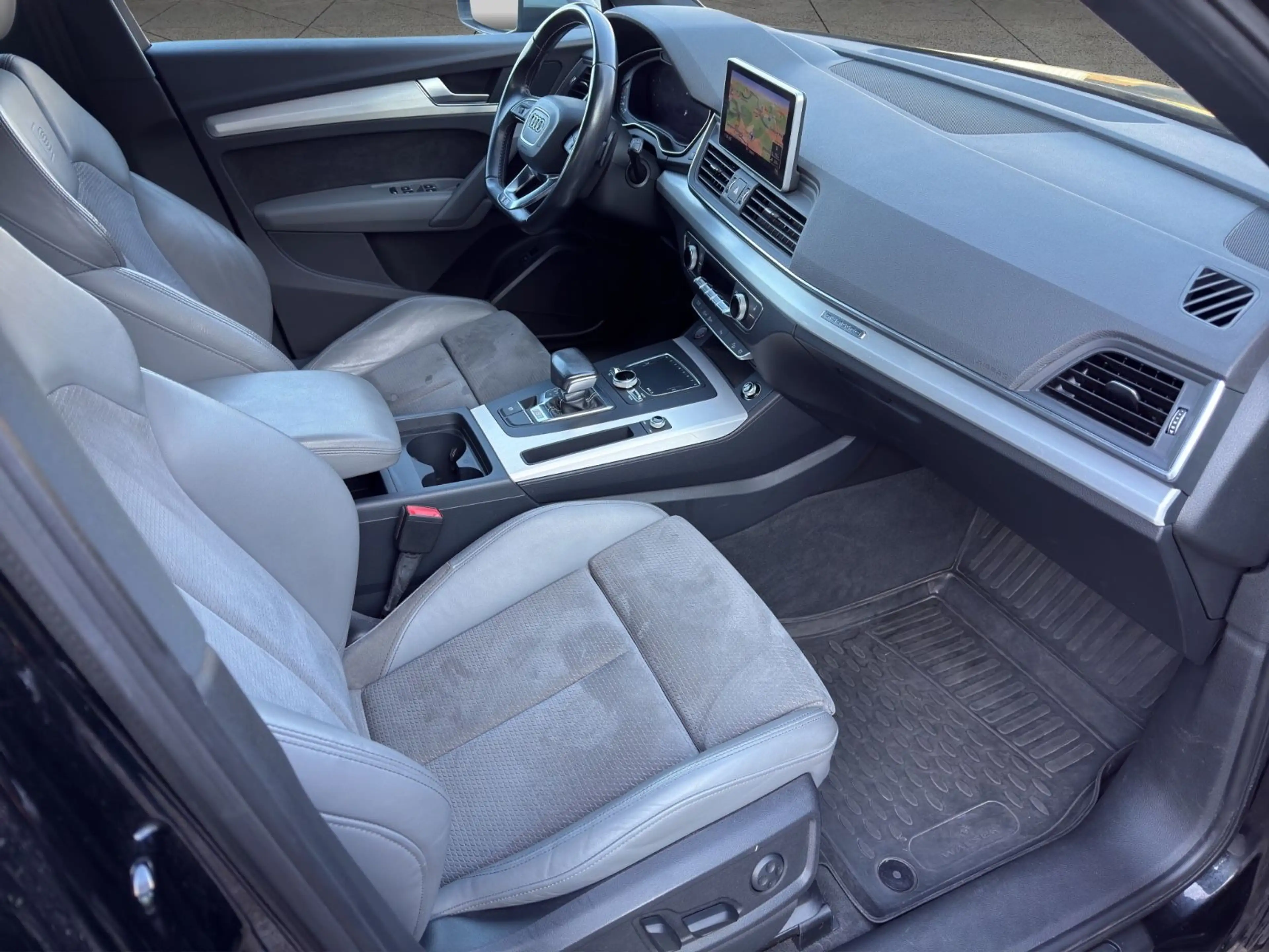 Audi SQ5 3.0 TFSI quattro S-Tronic — photo 14