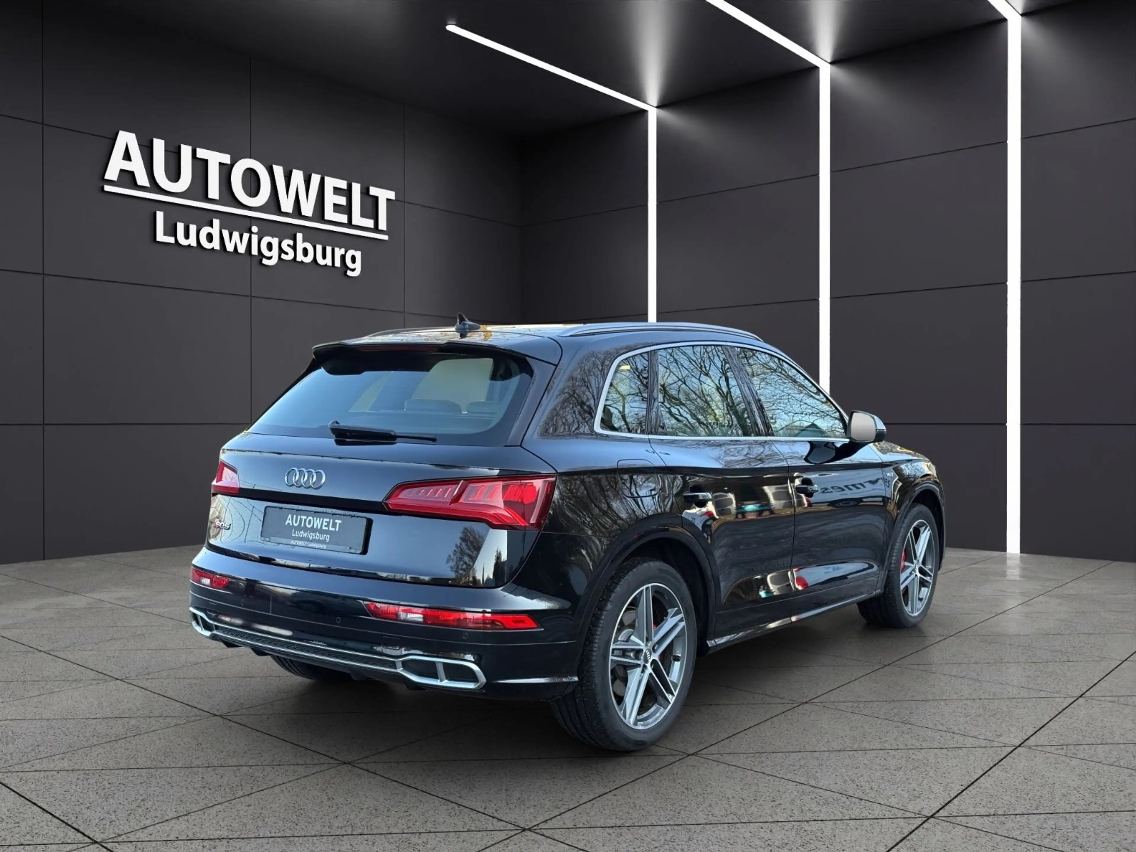 Audi SQ5 3.0 TFSI quattro S-Tronic — photo 5