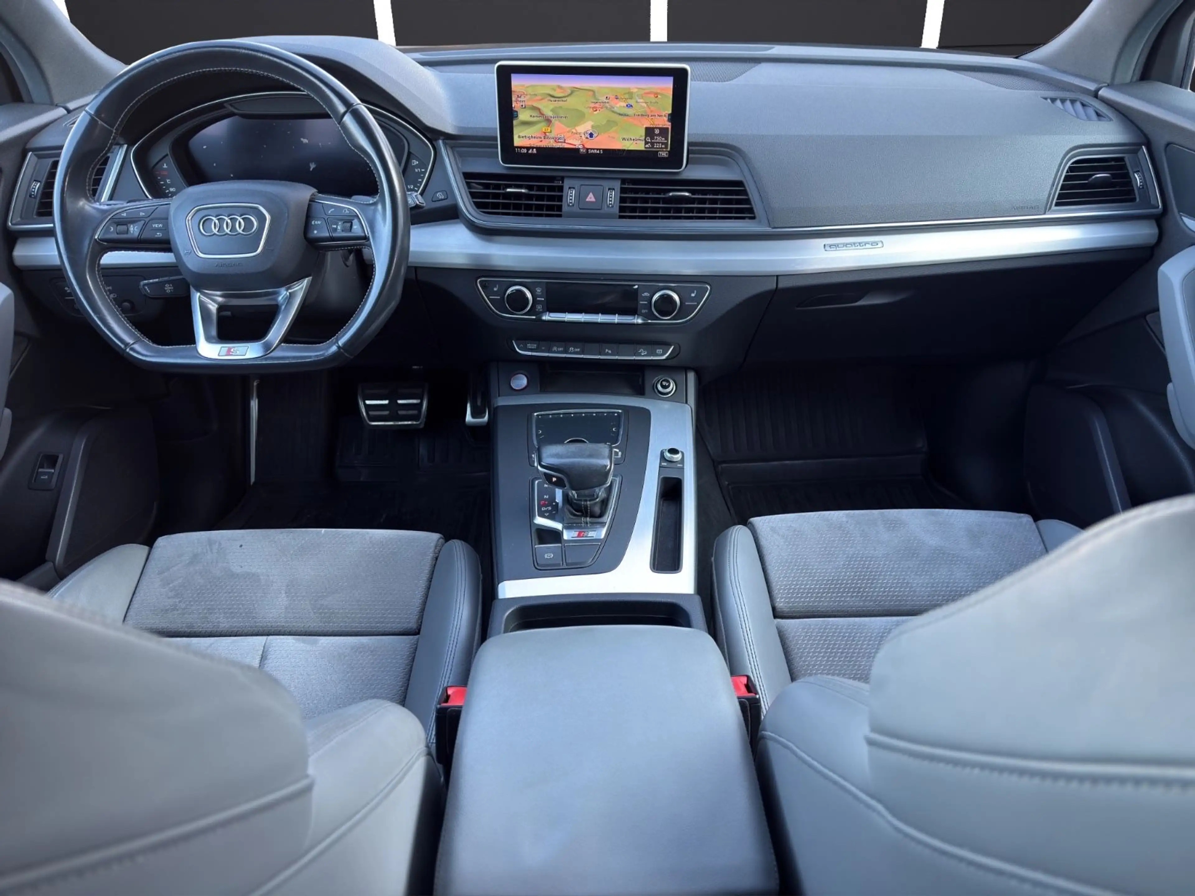 Audi SQ5 3.0 TFSI quattro S-Tronic — photo 12