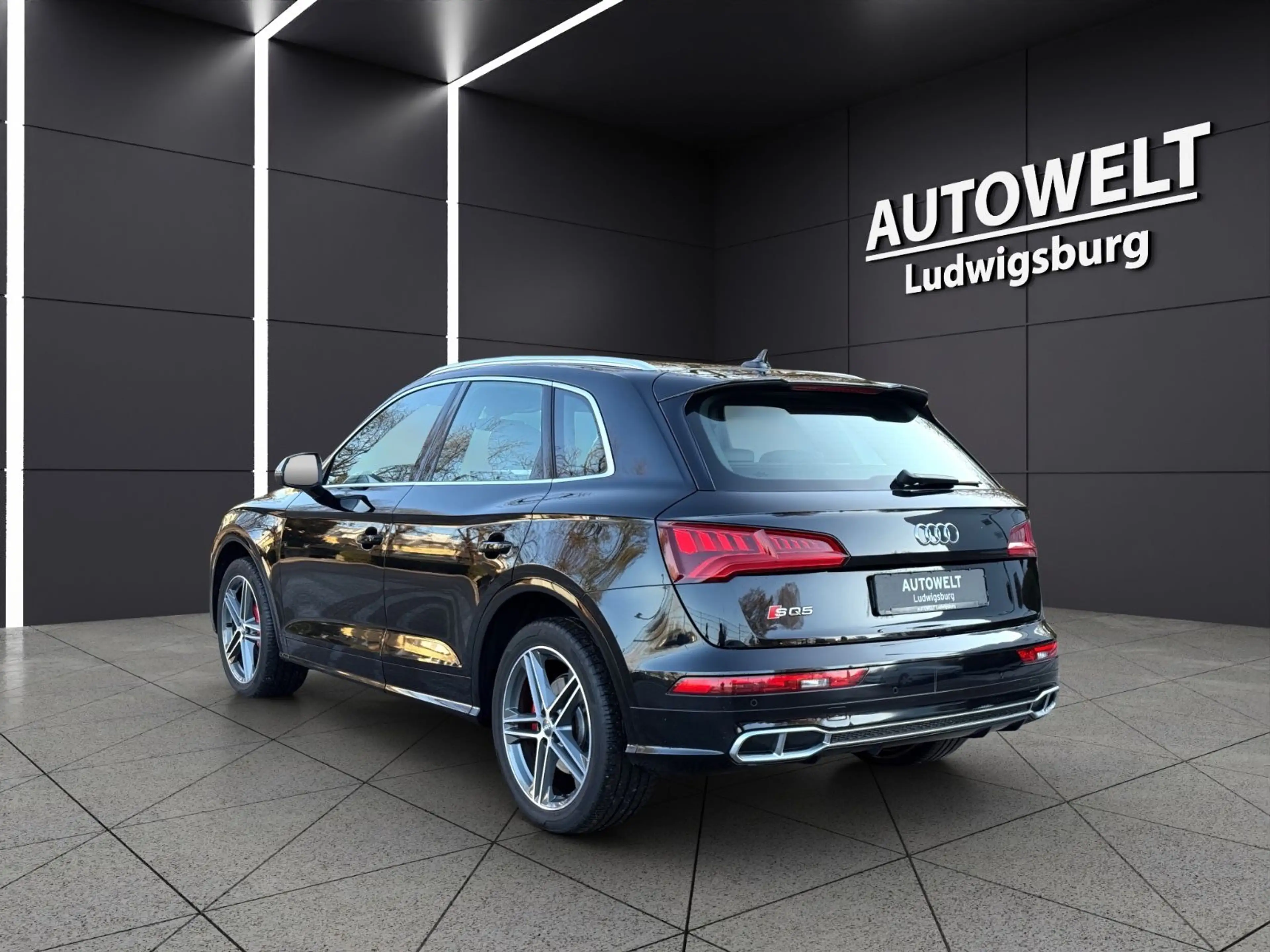 Audi SQ5 3.0 TFSI quattro S-Tronic — photo 7