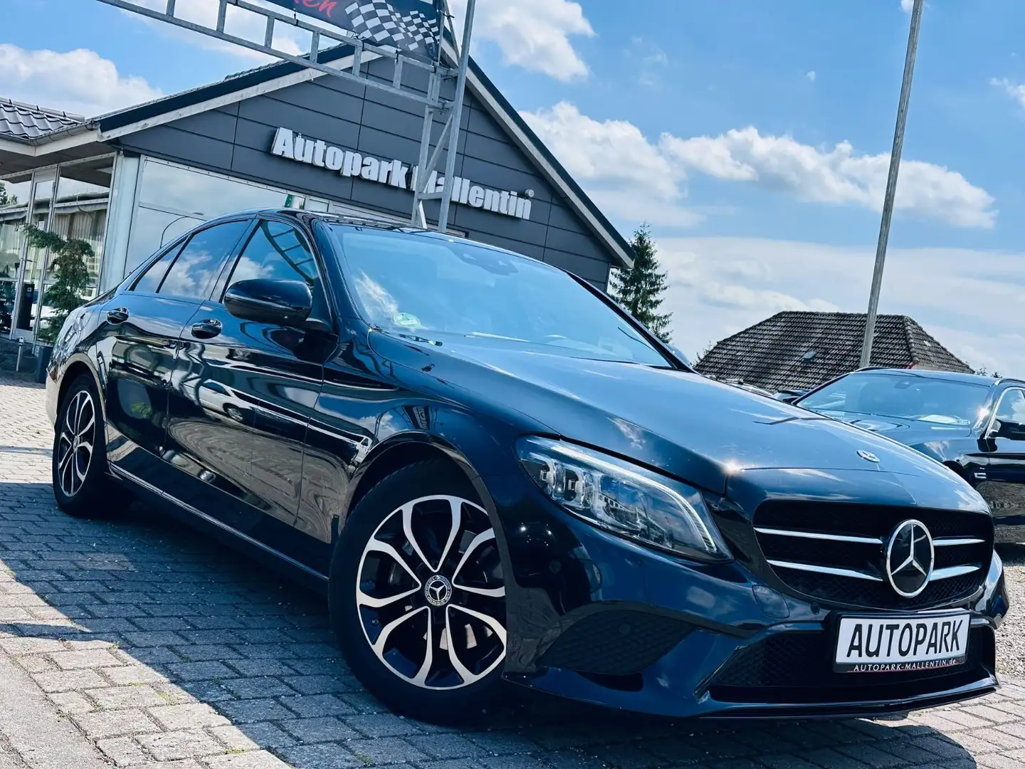 Mercedes-Benz C 220 d Limo. Avantgarde*LEDER*NAVI*LED*KAMERA* Schwarz - 1