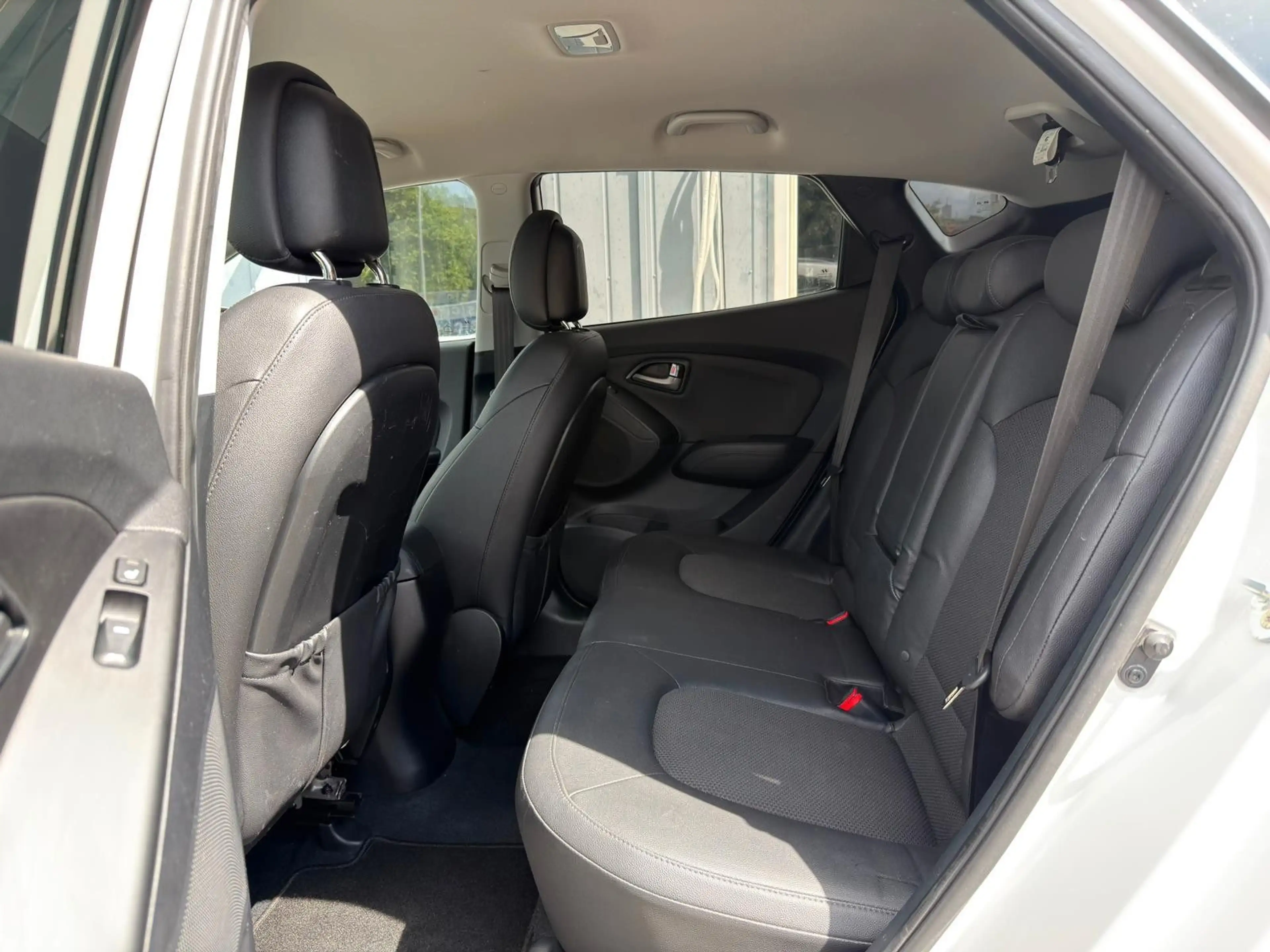 Hyundai iX35 2.0 GDI*Temp*Klima*SHZ*PDC — photo 14