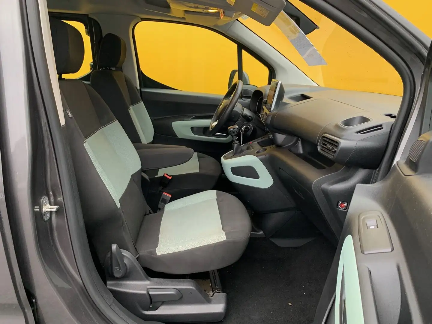 Citroen Berlingo M BLUEHDI 100CH S\u0026S FEEL Gris - 2