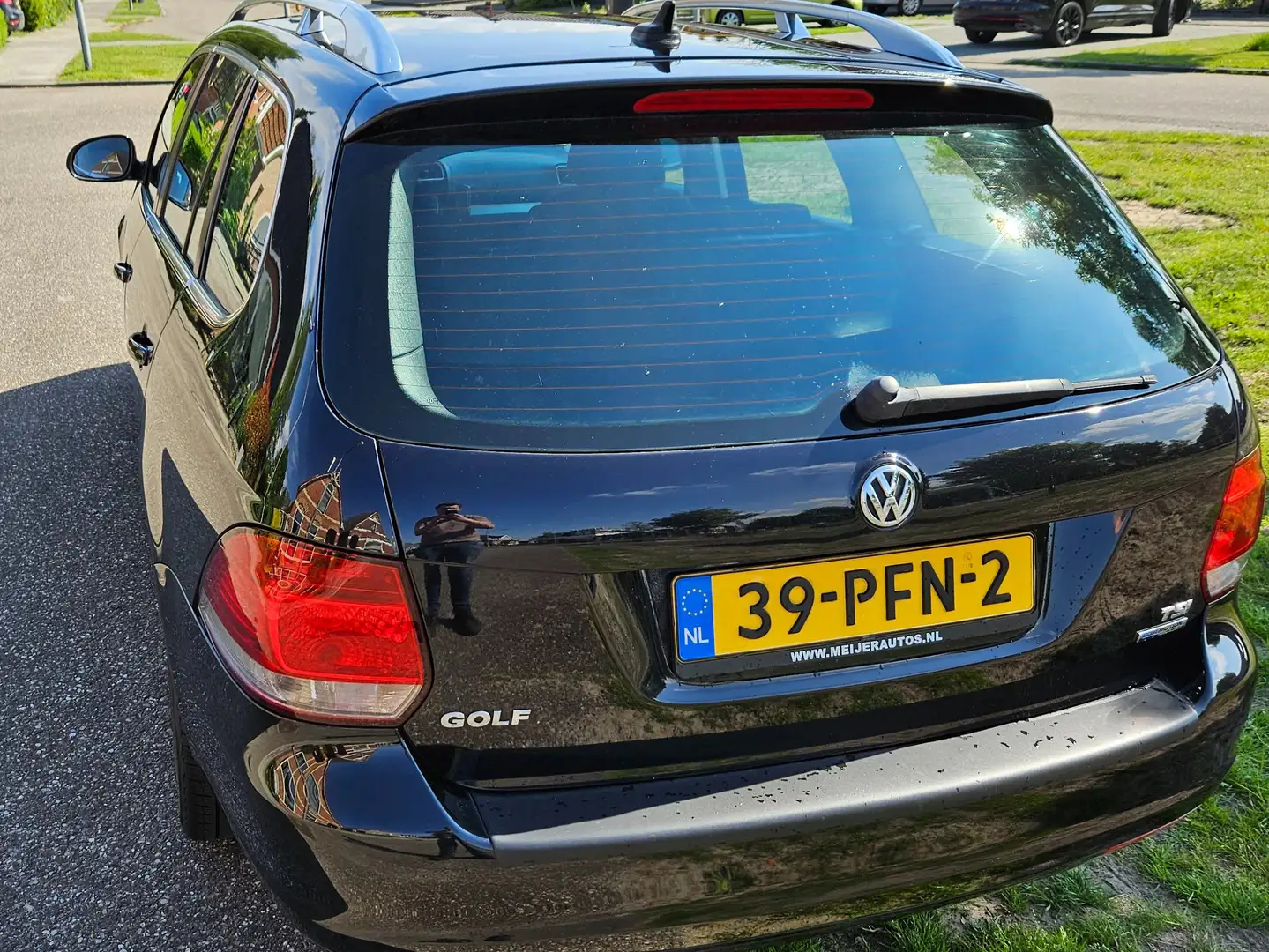 Volkswagen Golf Plus Golf Plus 1.2 TSI TourII BlueM Zwart - 2
