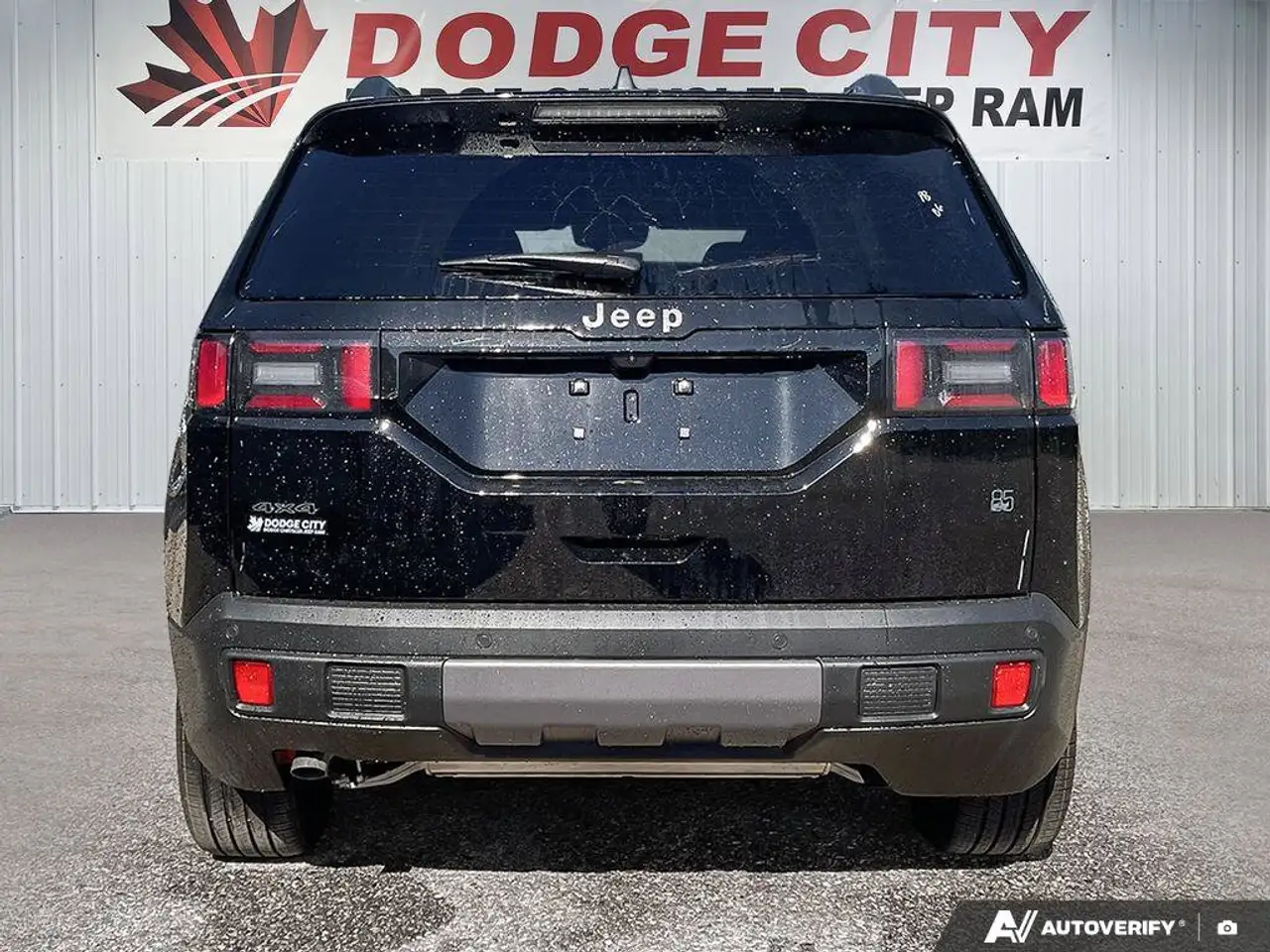 Jeep Cherokee снимка Jeep Cherokee