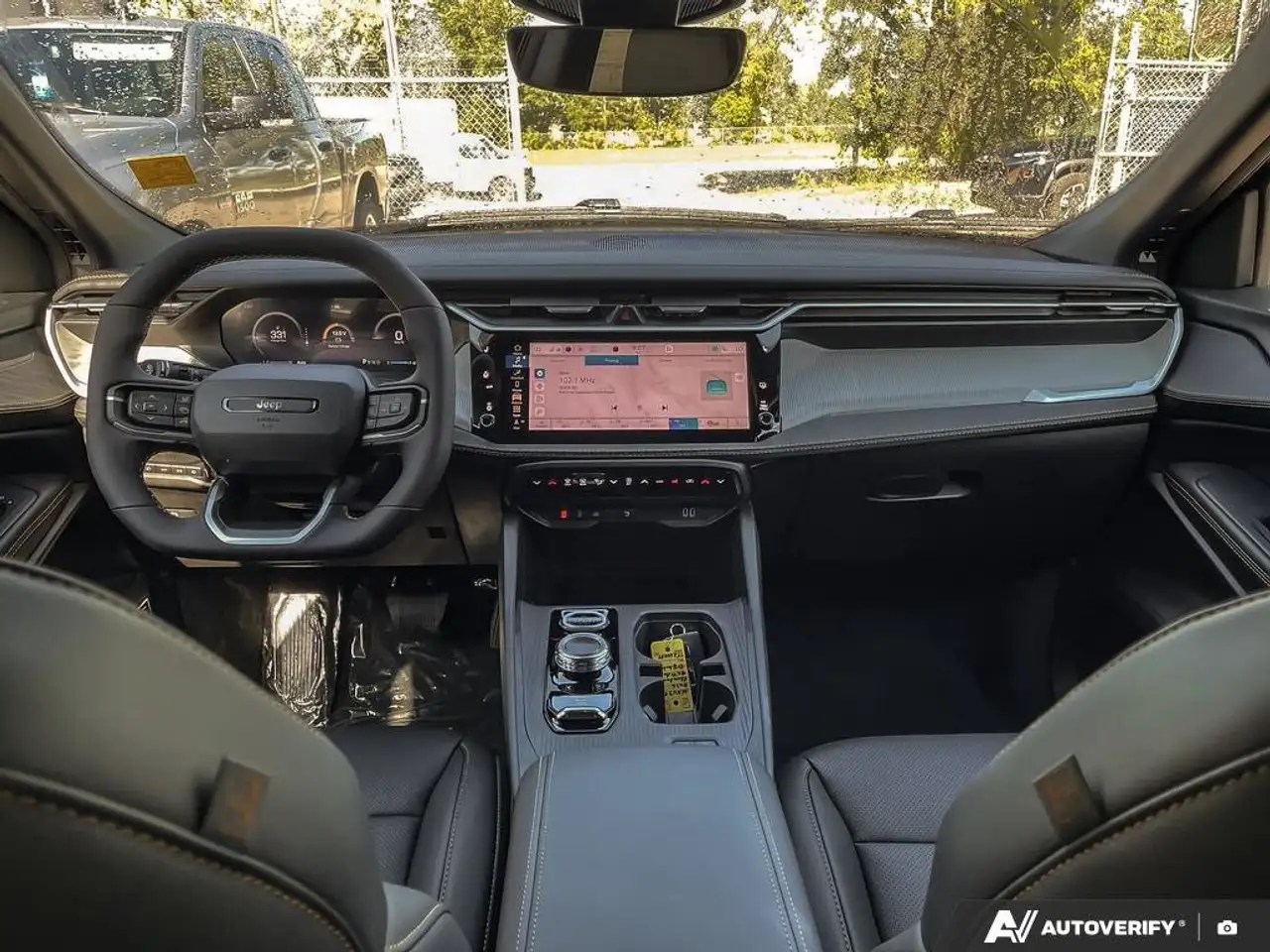 Jeep Cherokee снимка Jeep Cherokee
