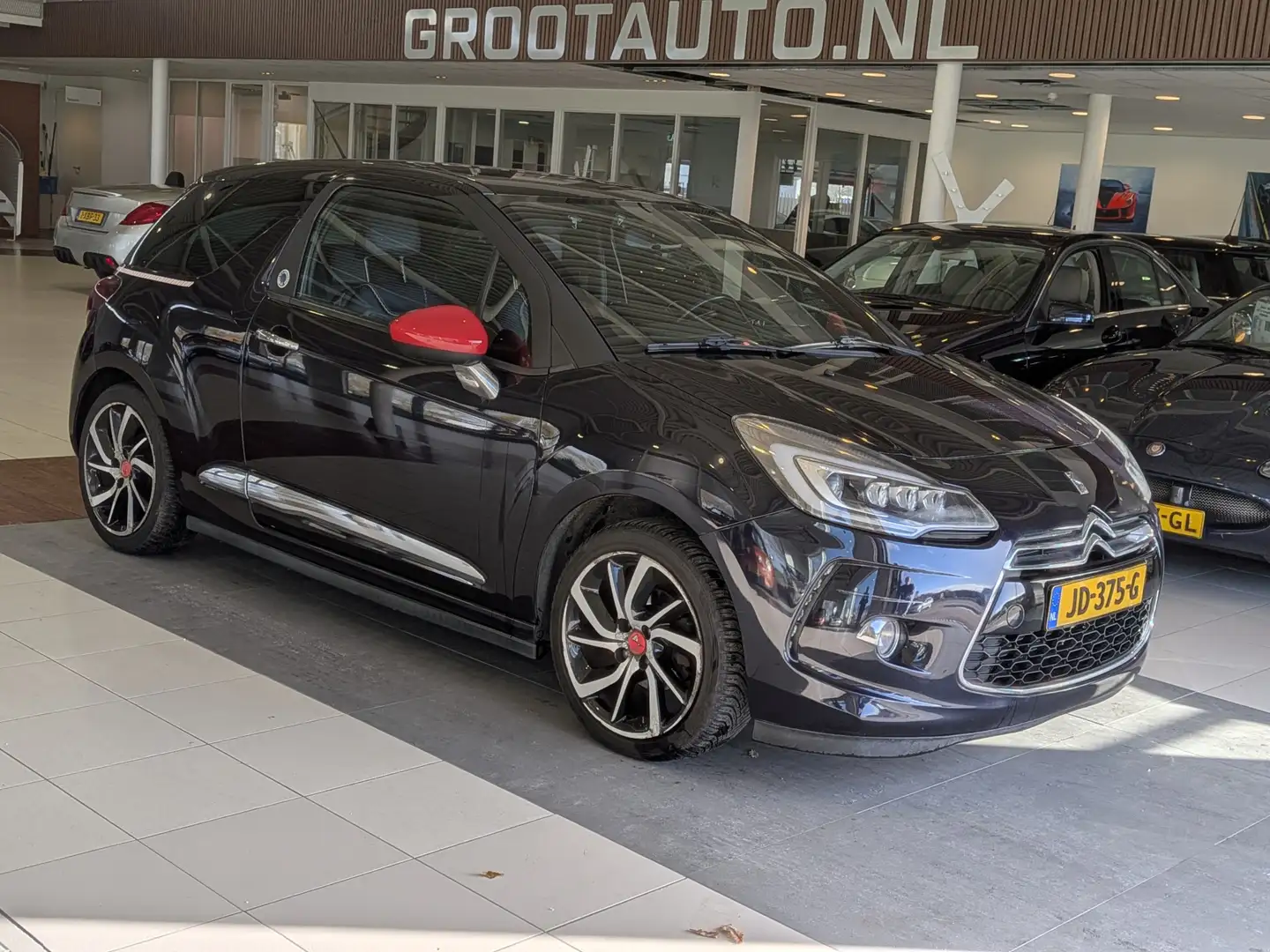 DS Automobiles DS 3 1.2 PureTech Inès de la Fressange Airco, Cruise Co Blau - 1