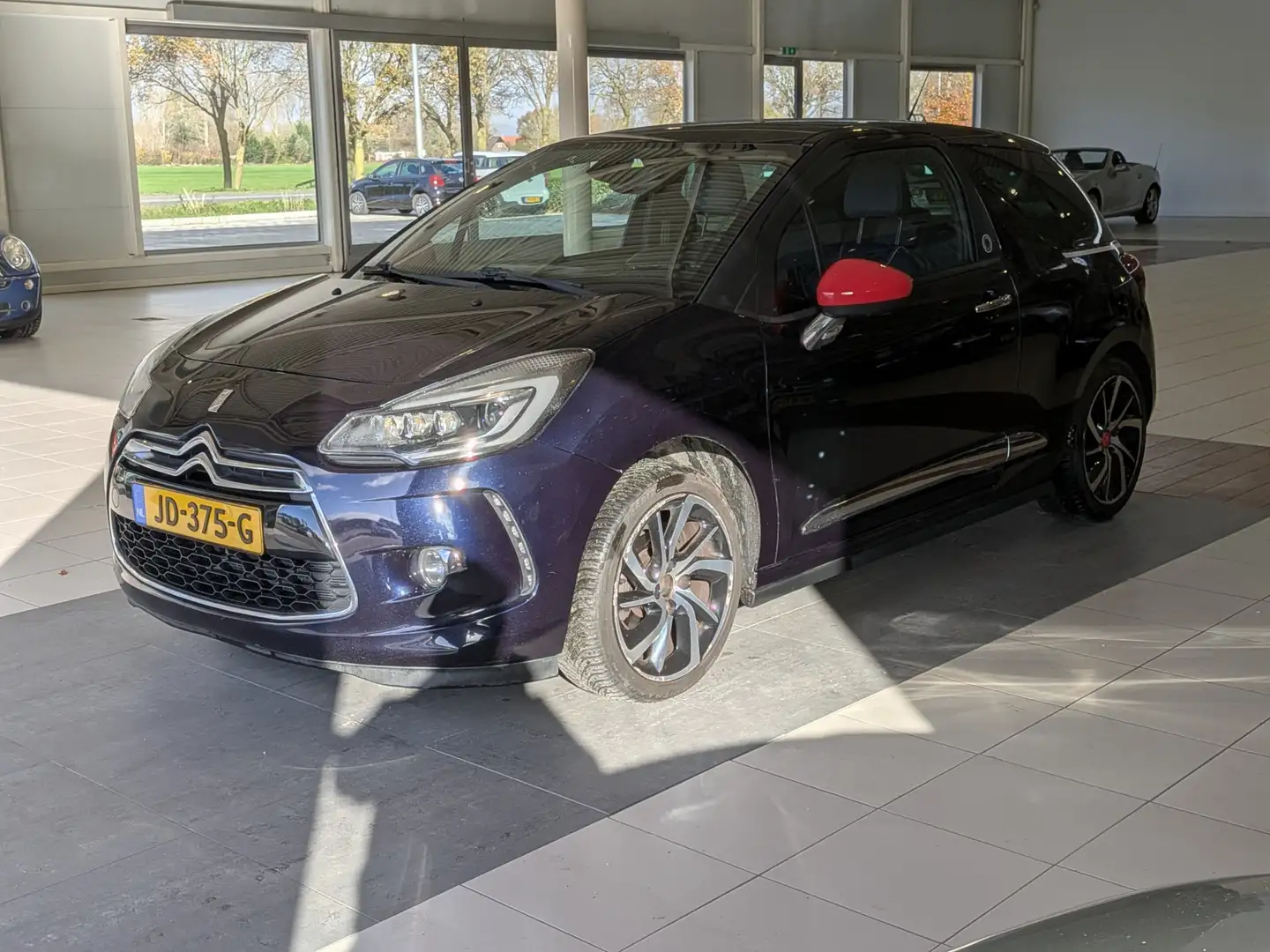 DS Automobiles DS 3 1.2 PureTech Inès de la Fressange Airco, Cruise Co Blau - 2
