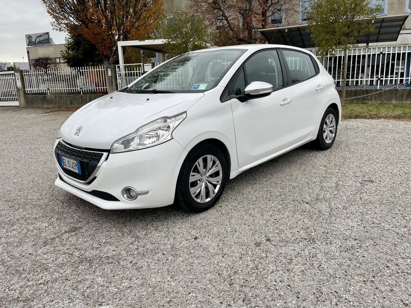 Peugeot 208 5p 1.4 hdi 8v  Allure . UNICO PROPRIETARIO - 1